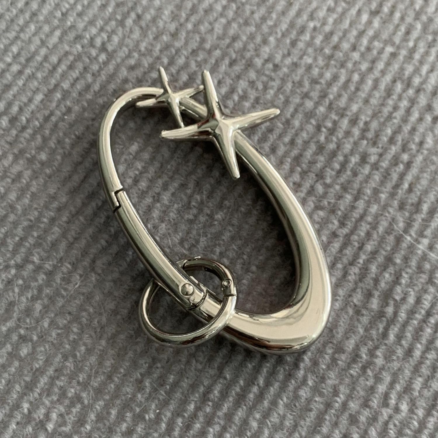 Cute Star Carabiner Clips Keychain Y2K Cool Heavy Duty Starfish Carabiner Belt Loop Clip for Men Women - Image 2