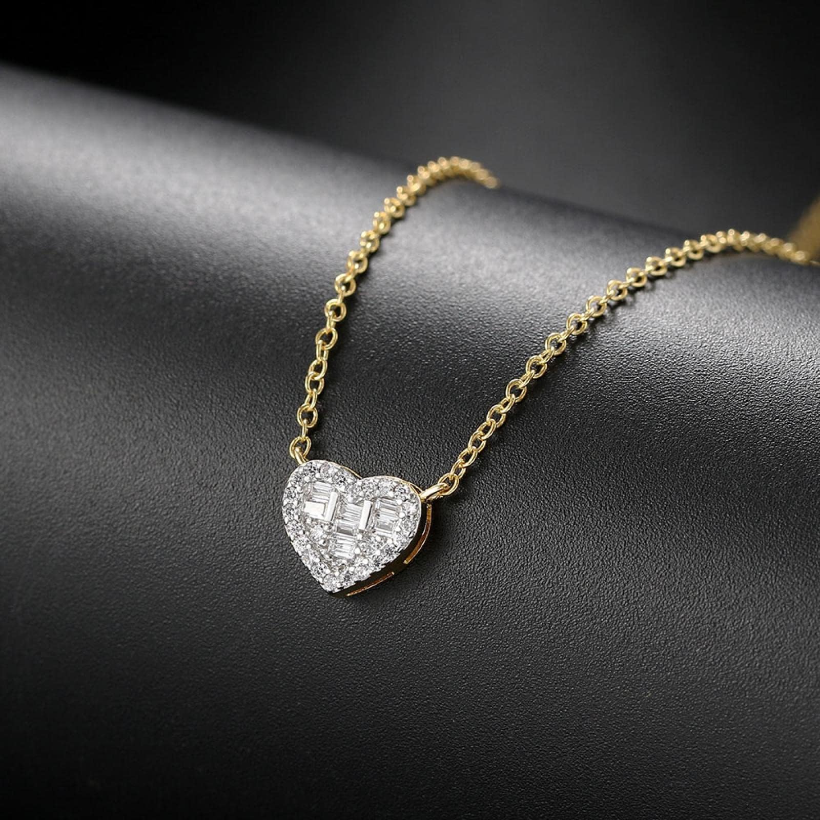 Collares con Colgante estético para Mujer, Gargantilla Femenina en Tono Dorado con corazón de Cristal Coreano, Accesorios de joyería para el Cuello