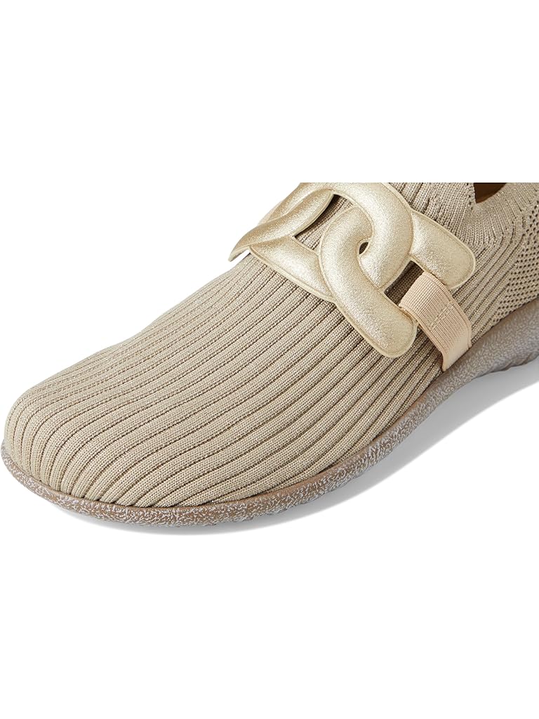 Beige Naot Picton
