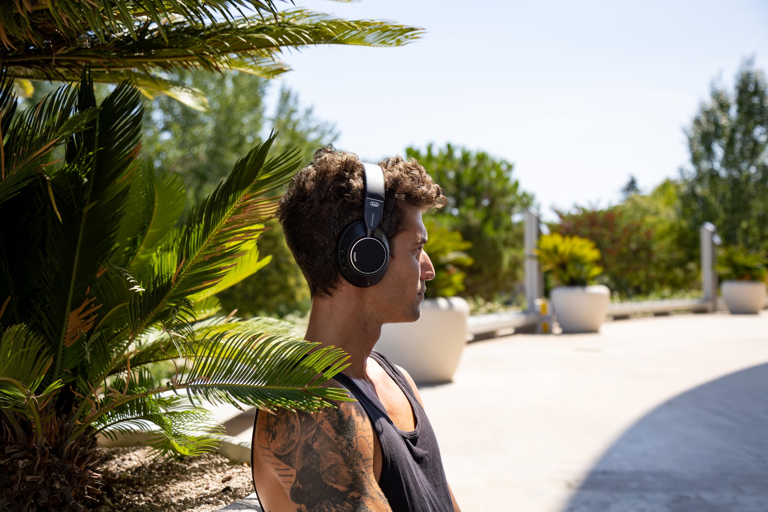 Trevi DJ 12E90 ANC Casque DJ Hi-FI Bluetooth avec Circuit ANC pour réduction du Bruit extérieur, Coussinets Confortables en Cuir Souple, Bandeau réglable, autonomie Environ 25 Heures