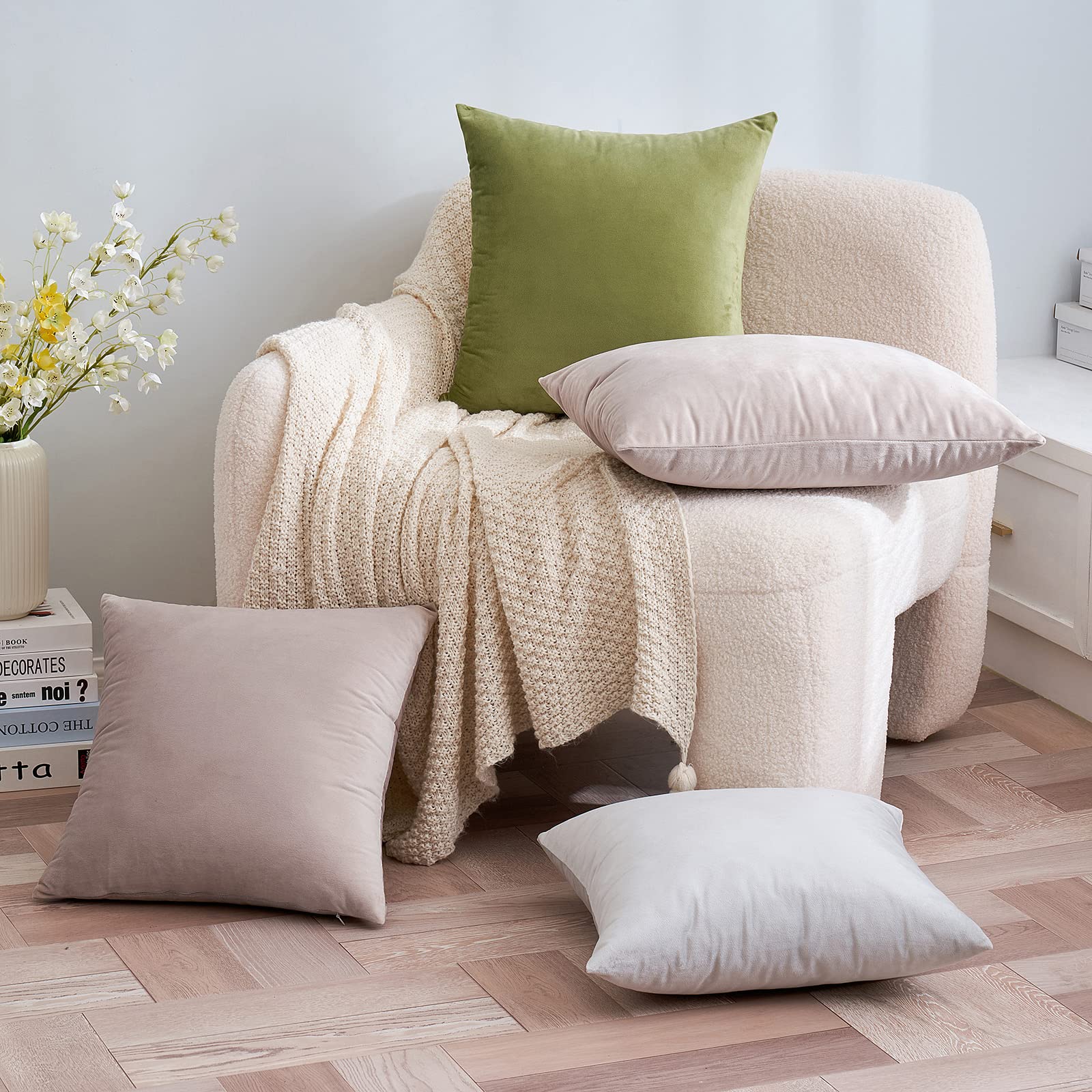 EMEMA Federe in velluto Copricuscini Decorativi Fodere Quadrate per Cuscino per Divano Camera da Letto Casa 45x45 cm Confezione da 2 Verde Scuro