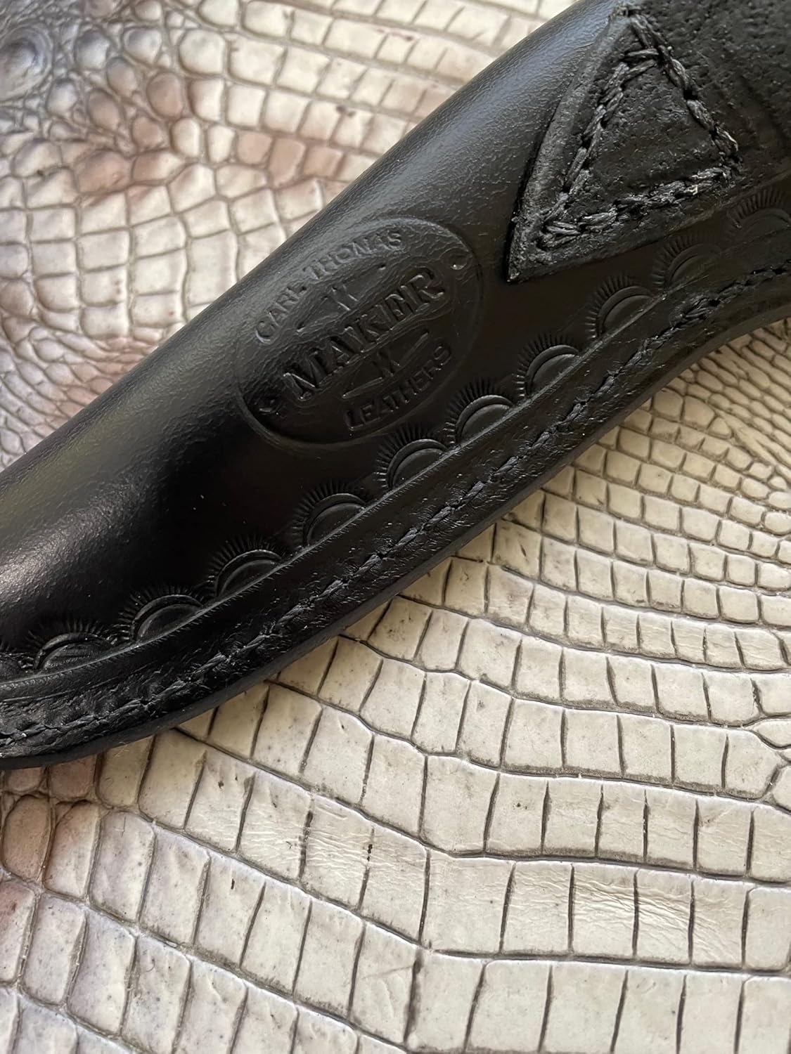 Custom Leather Right Hand Knife Sheath Fits Buck 105 or Schrade Golden Spike Knife, Fixed Blade Knife Holder, Black