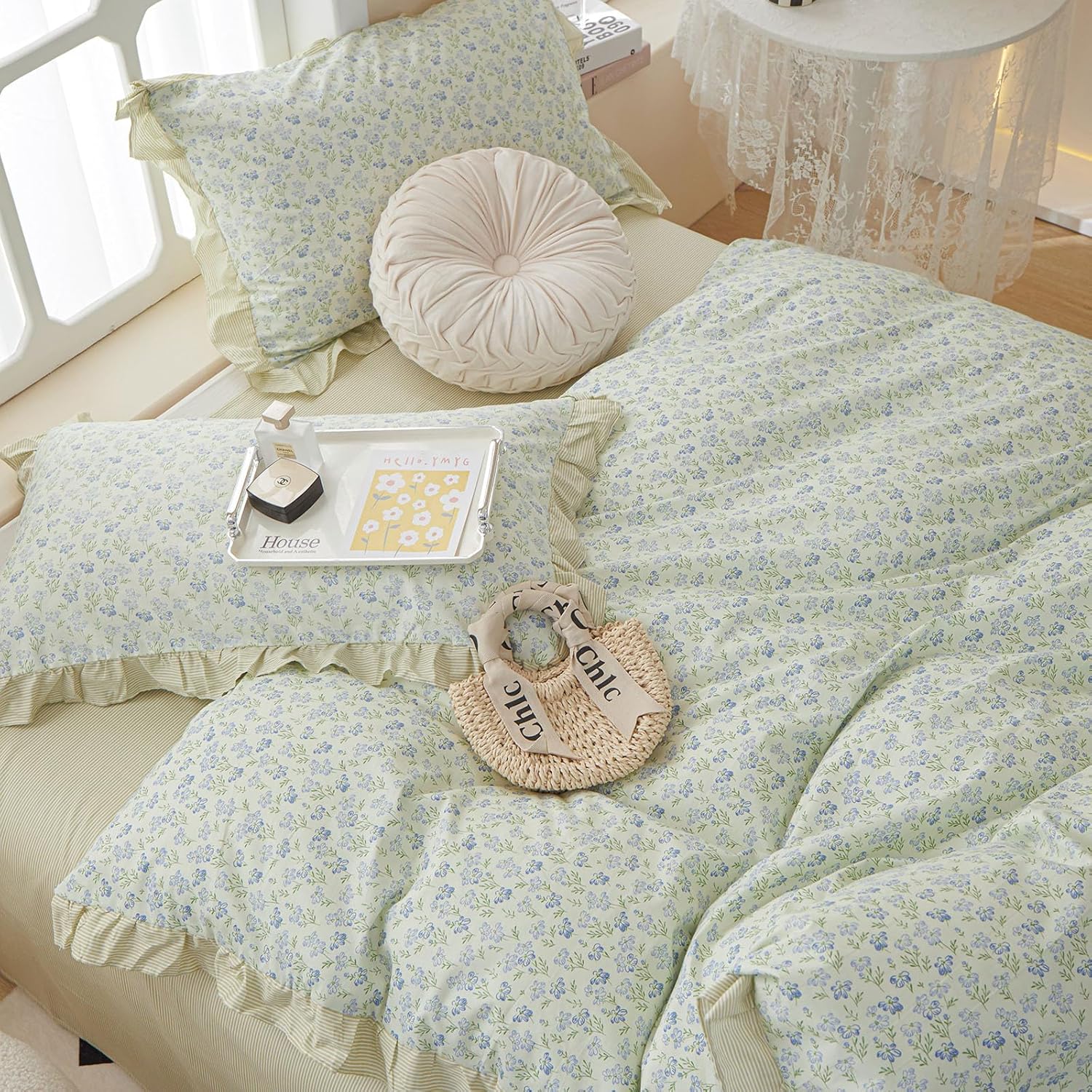 EAVD French Style Garden Floral Ruffled Comforter Set Twin XL White Soft Microfiber Chic Blue Floral Bedding Set with 2 Pillowcases Fresh Botanical Comforter Set for All-Season