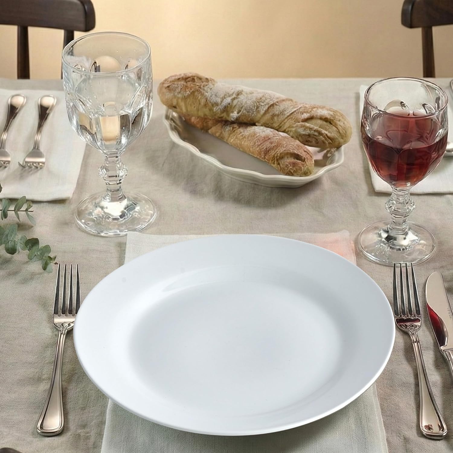 10.5" Round Dinner Plates Set of 4, White Ceramic Plates for Dinner, Salad, Appetizer & Dessert, Microwave, Dishwasher Safe Dinnerware for Kitchen, Perfect to Party Wedding Birthday & Christmas Dishes
