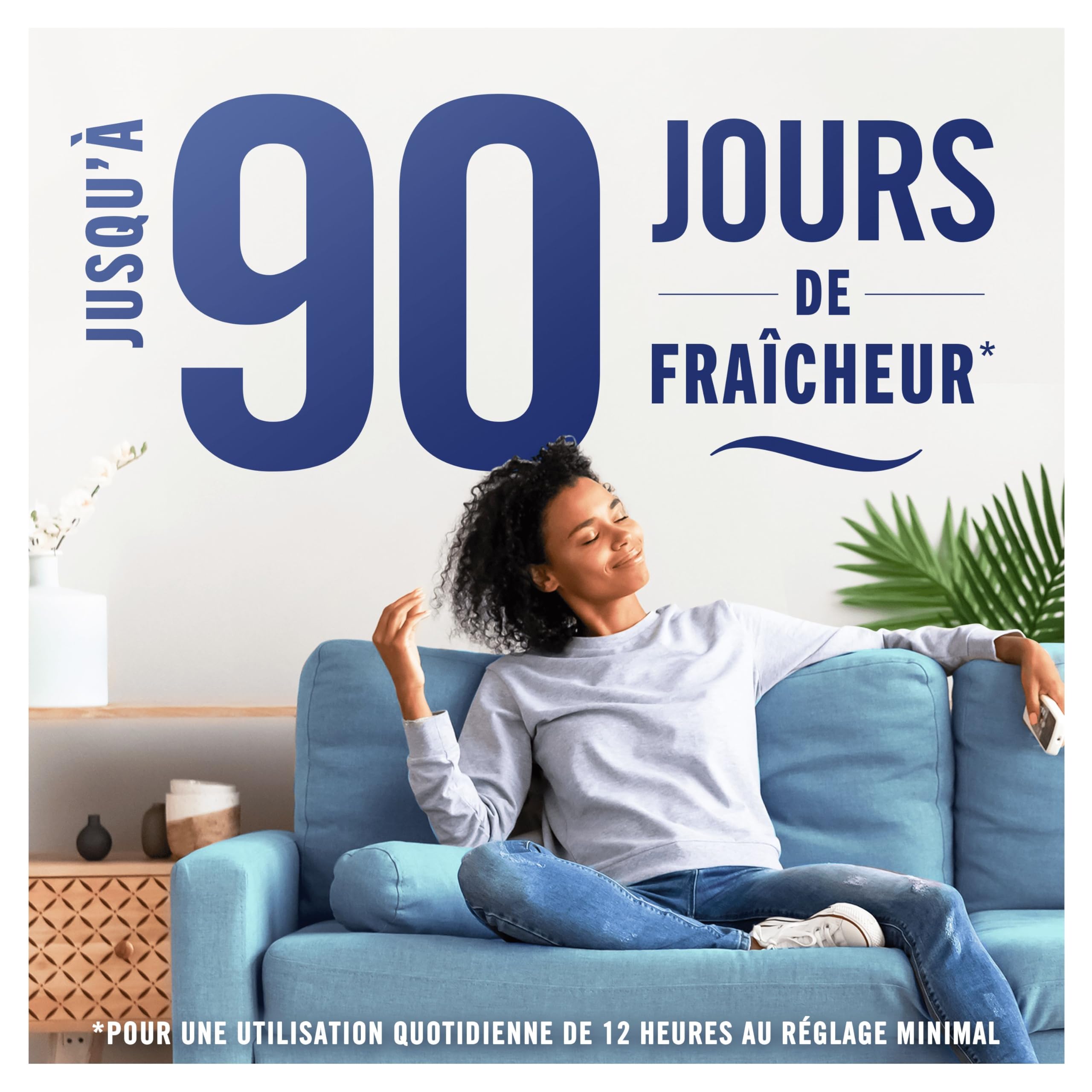 Febreze Désodorisant Électrique, Kit de Démarrage (1 Diffuseur + 4 Recharges de 20ml + 3 Parfums en Alternance), Parfum Fleur de Lys, Combat les Odeurs en Continu, Fraîcheur Jusqu'à 90 Jours