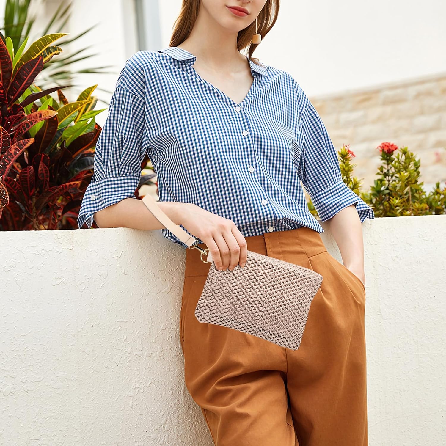 Straw Clutch Purses for Women, Bohemian Straw Handbag Small Summer Beach Bag Wristlet Wallet with Zip