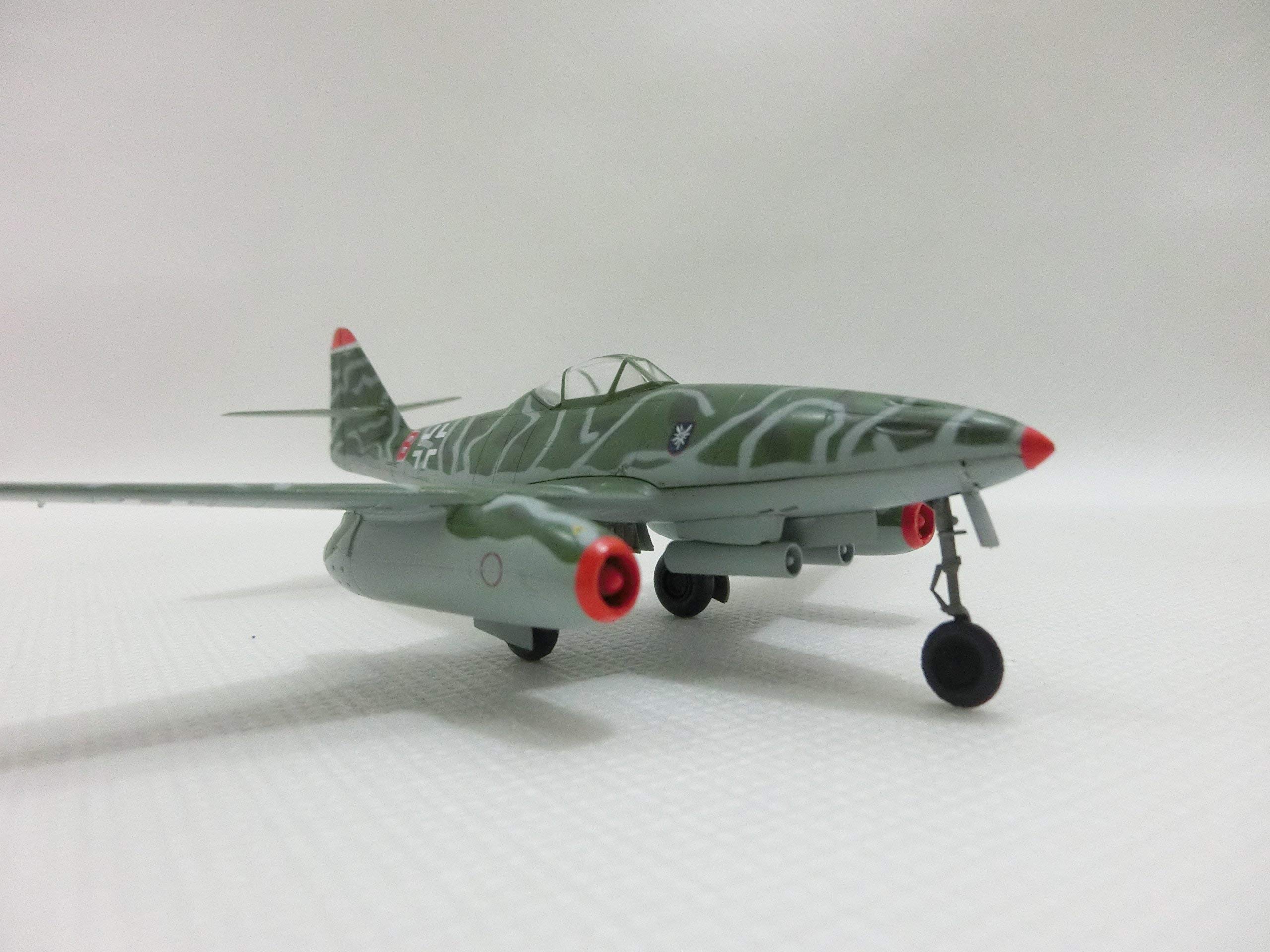 Amazon.co.jp: 1/72 完成品 36406 Me262 A-2a シュヴァルベ ドイツ空軍