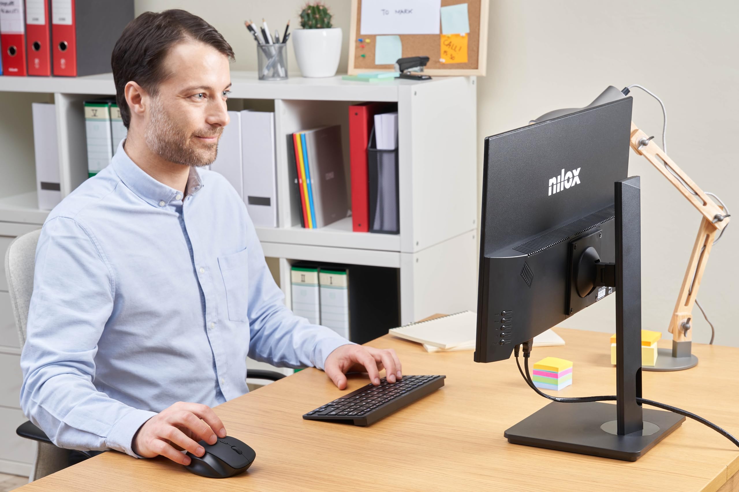 Nilox Kit Tastiera E Mouse Wireless - Layout Italiano, 10m Di Portata, 1600 DPI, Per PC E Mac