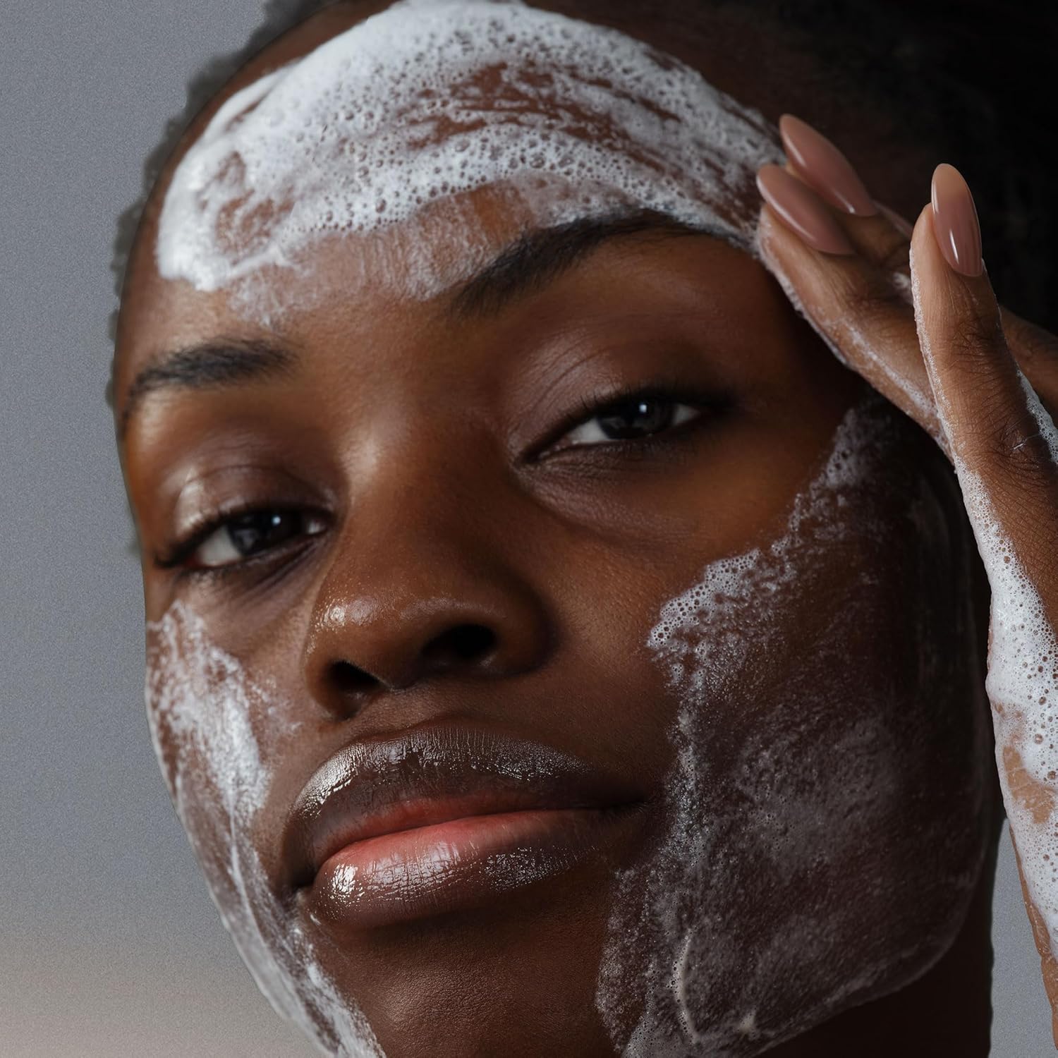 Dermalogica Clear and Brighten Kit, 3 Step Facial Skincare Set - Includes Face Cleanser, Exfoliator, and Serum - Image 7