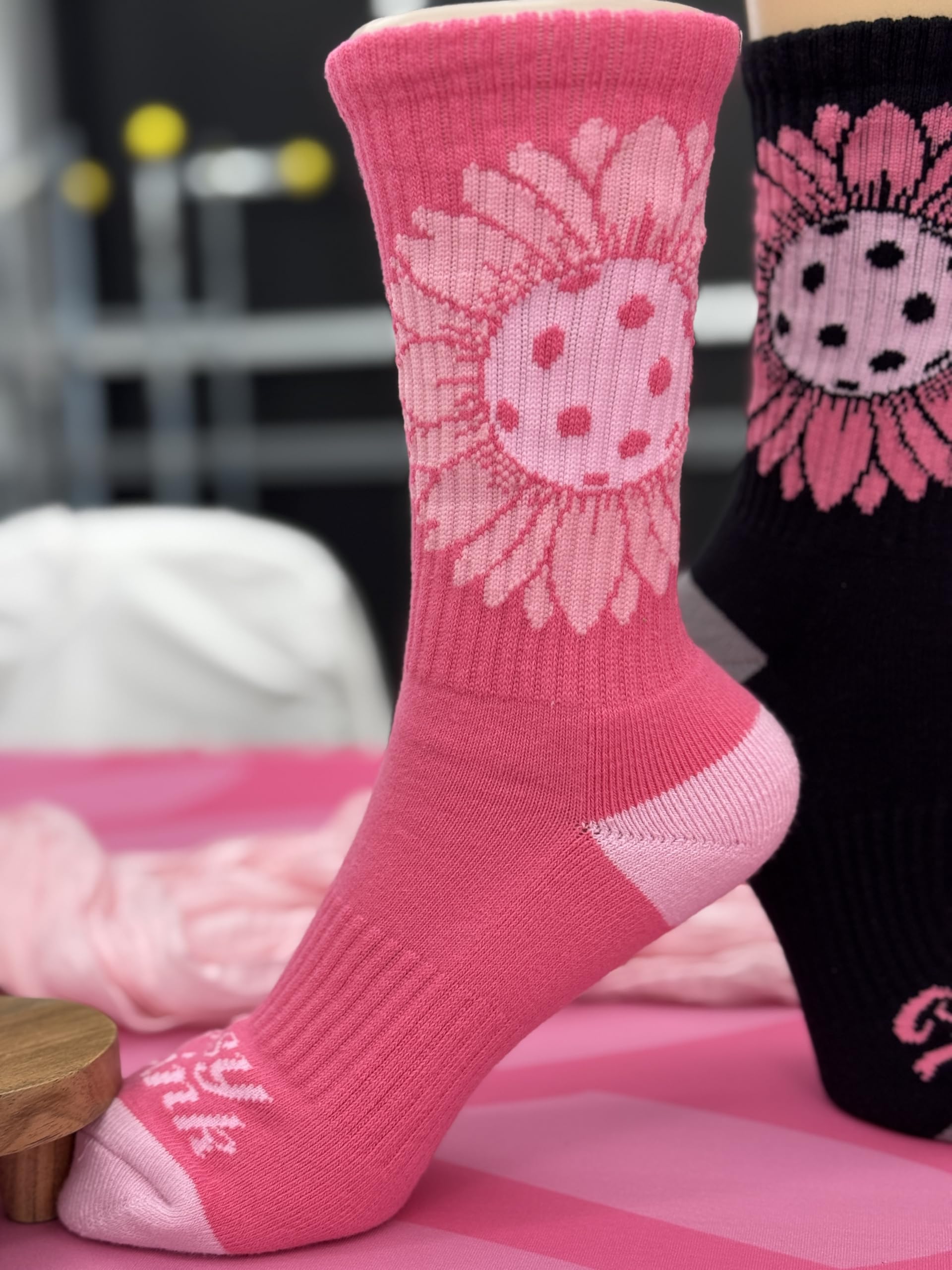 Women's Pickleball Crew Socks | Cushioned & Breathable Athletic Sock with Fun Daisy Graphic | Sizes 6-9 & 9-13