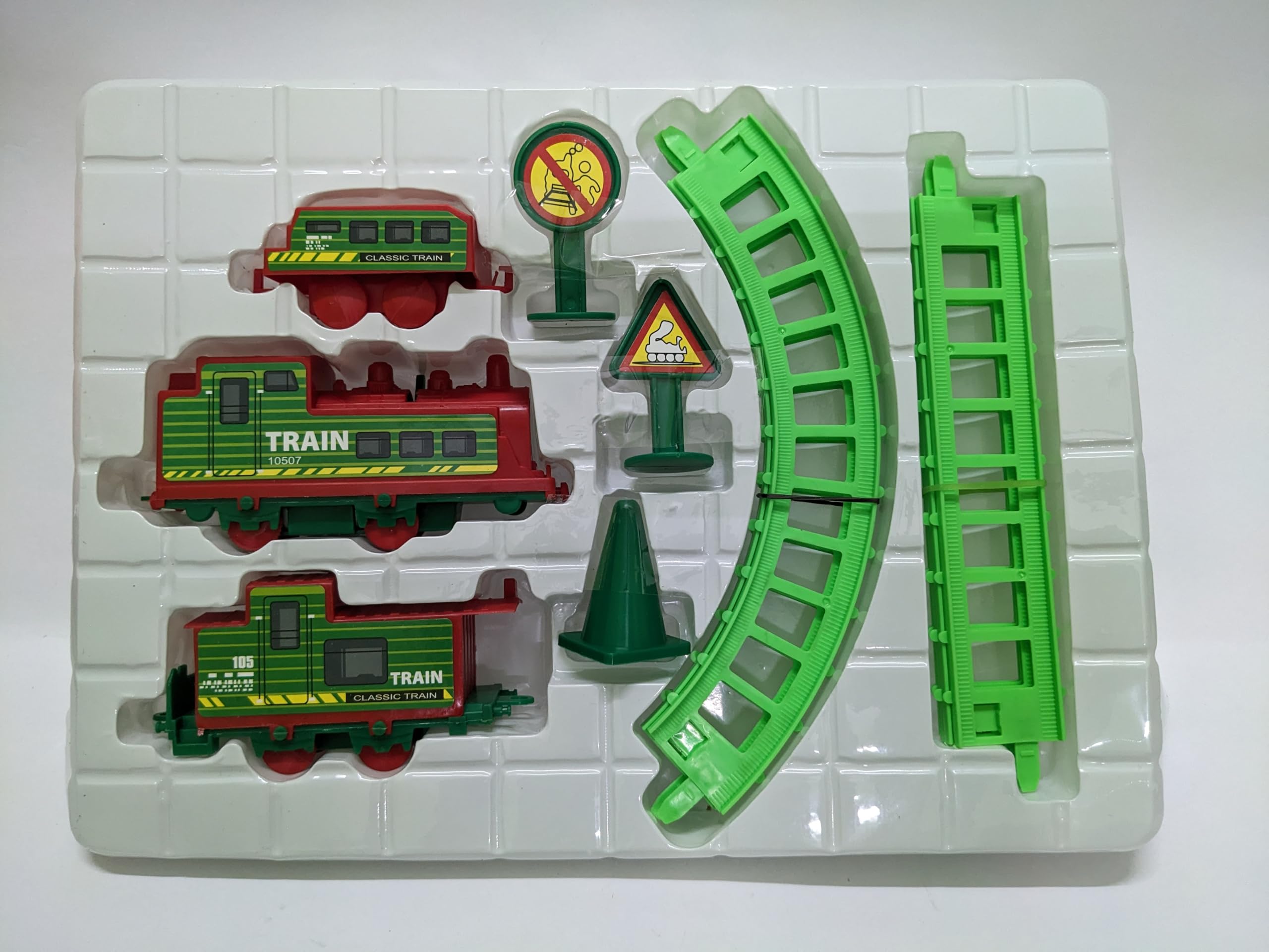 A2zeemarket, Classic Train Set with Tracks for Kids, with 2 Train