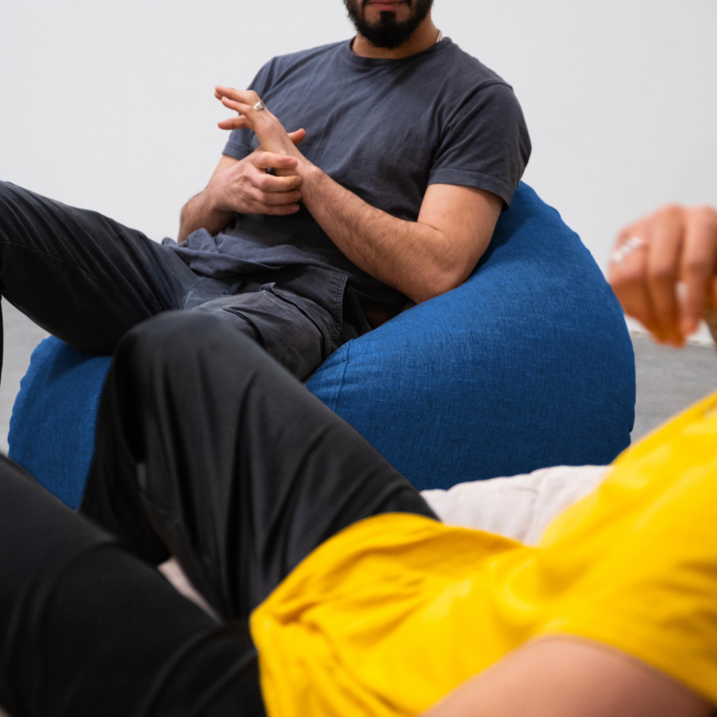 bananair - Pouf Poltrona Sacco con Imbottitura in Schiuma - Morbido e Confortevole - Fodera Lavabile - Pratico e Facile da Trasportare - Pouf Sacco per Tutta la Famiglia (80x70 cm, Blu)