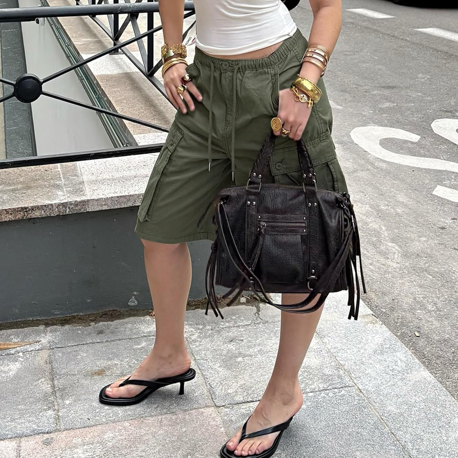 Yuemengxuan Women Y2k Baggy Cargo Shorts Low Rise Wide Leg Denim Shorts Camo Army Drawstring Knee Length Jeans with Pockets