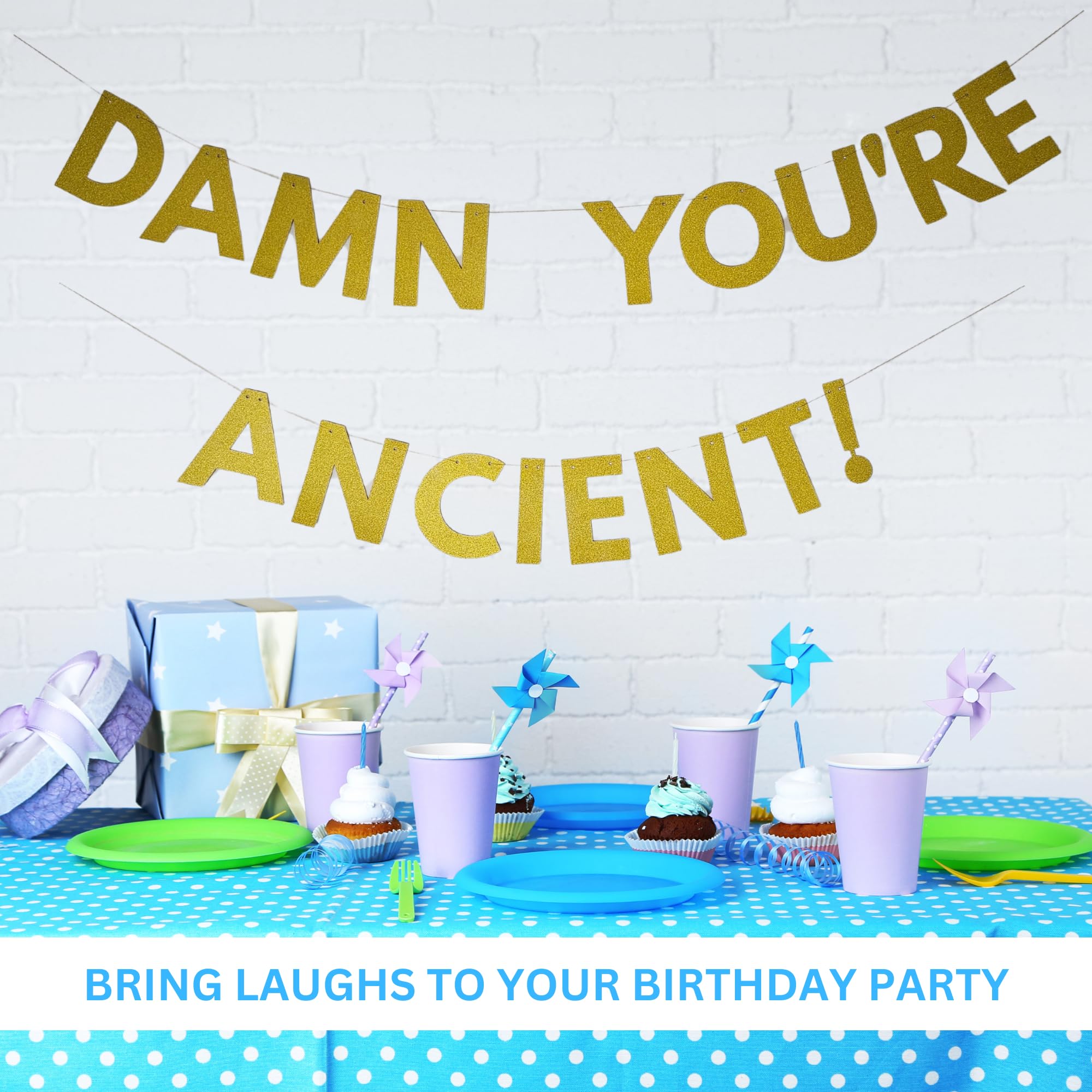 RARE NAMETAG DISNEY Cast Member Disneyland Paris Lois 30ème Anniversaire EUR 6,00 - FR