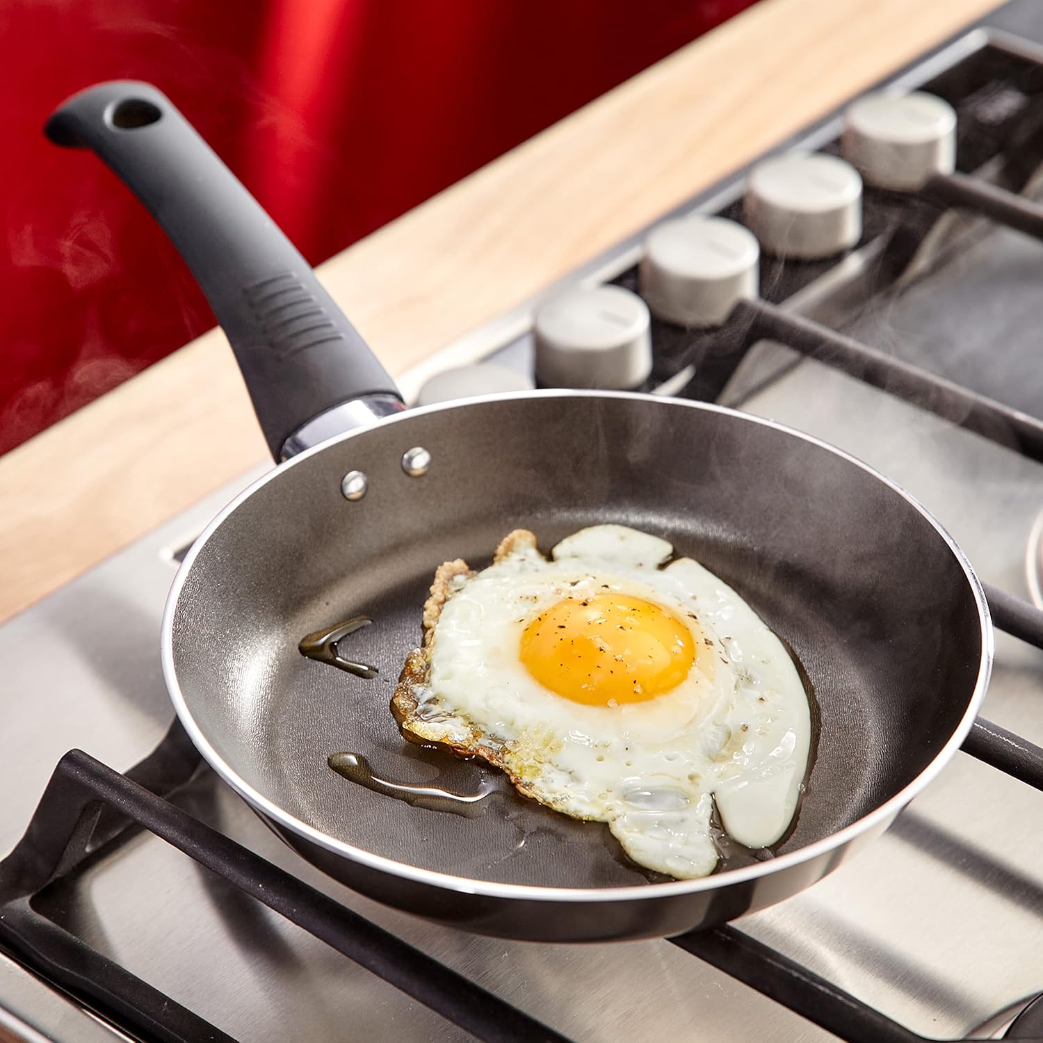 Judge Everyday 5 Piece Cookware Set, Non-Stick Pot Set, 5-Pieces 16cm 18cm 20cm Saucepans, 20cm 24cm Frying Pans, Aluminium Pots with Heat Resistant Handles, Not Suitable for Induction Hobs