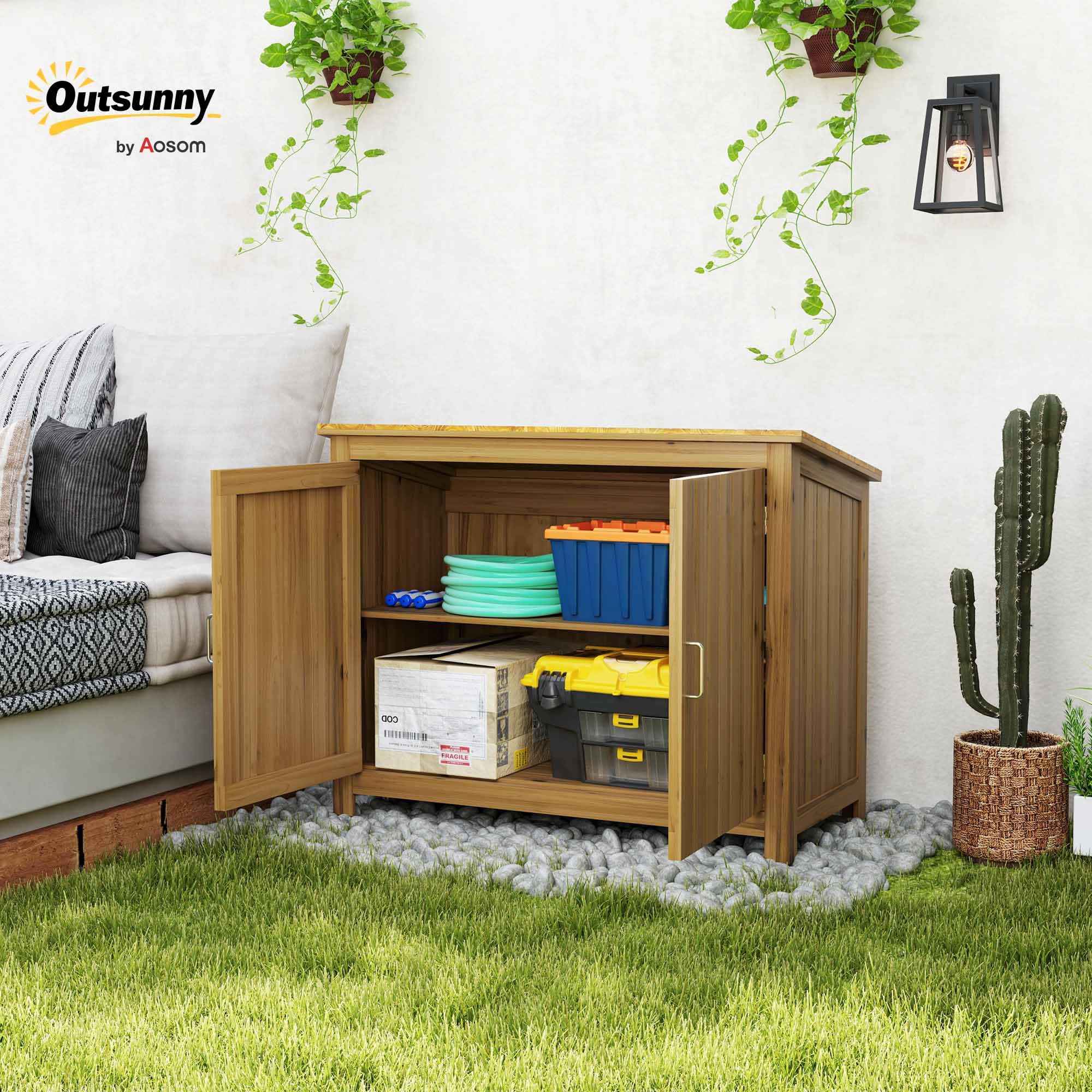 Outsunny Casetta da Giardino con 2 Ante, 2 Scaffali, Tetto Inclinato e Base Sollevata Armadio da Giardino in Legno di Abete per Terrazza e Giardino 110x50x85 cm Marrone