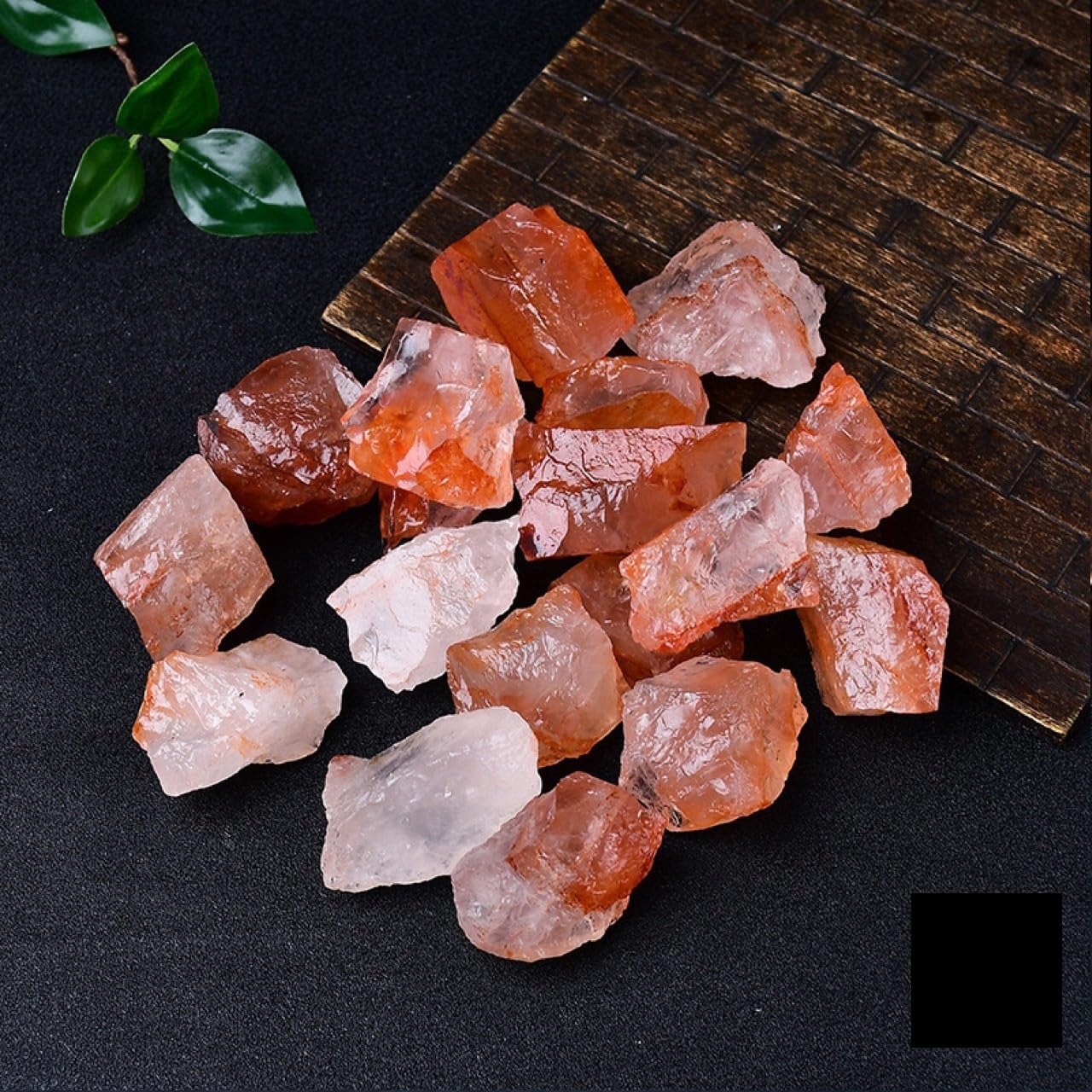 Surowe kryształy (luzem), naturalny czerwony kwiat, kryształ, gruboziarnisty kamień, labradoryt, ornamenty, duży materiał do rzeźbienia, kamienie lecznicze