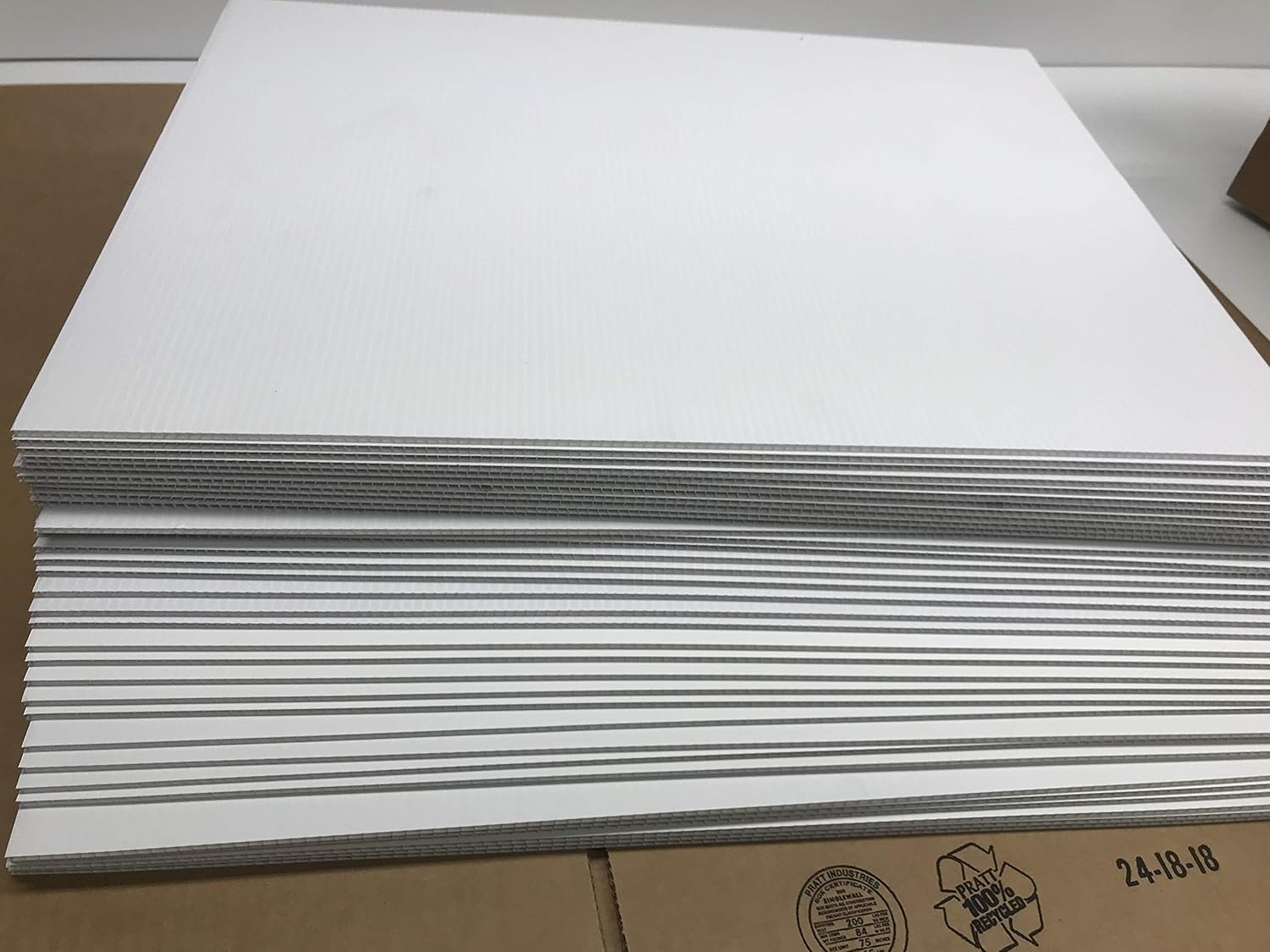 Yard Signs 50 Pack, White Signs 18 x 24 inch 4mm Corrugated Plastic Sign Board, Flute 18, Bundles of Pieces Ship Same Day (50Signs18x24)