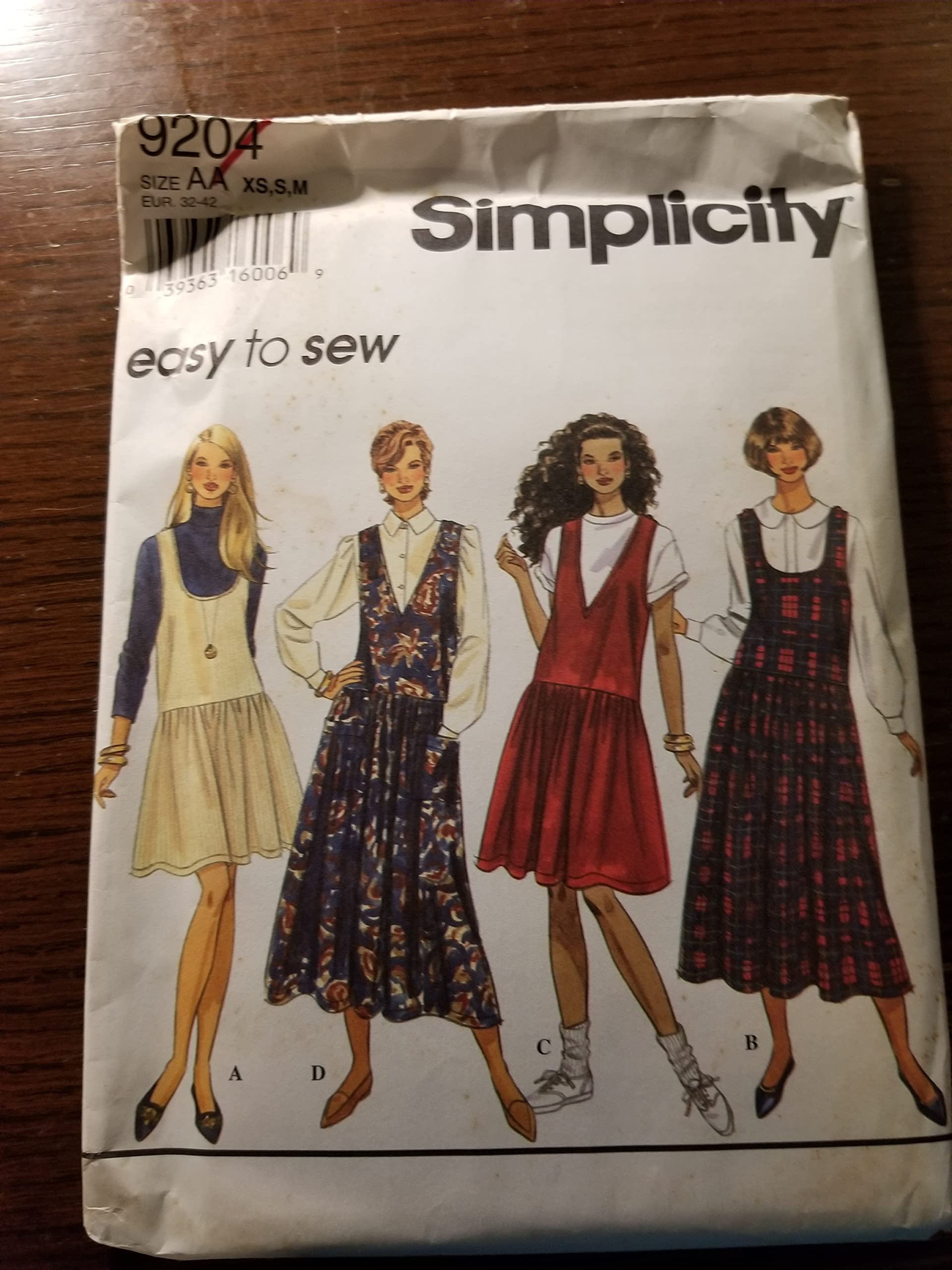 Patron robe salopette femme Simplicity 9204 niveau débutant taille XS-M
