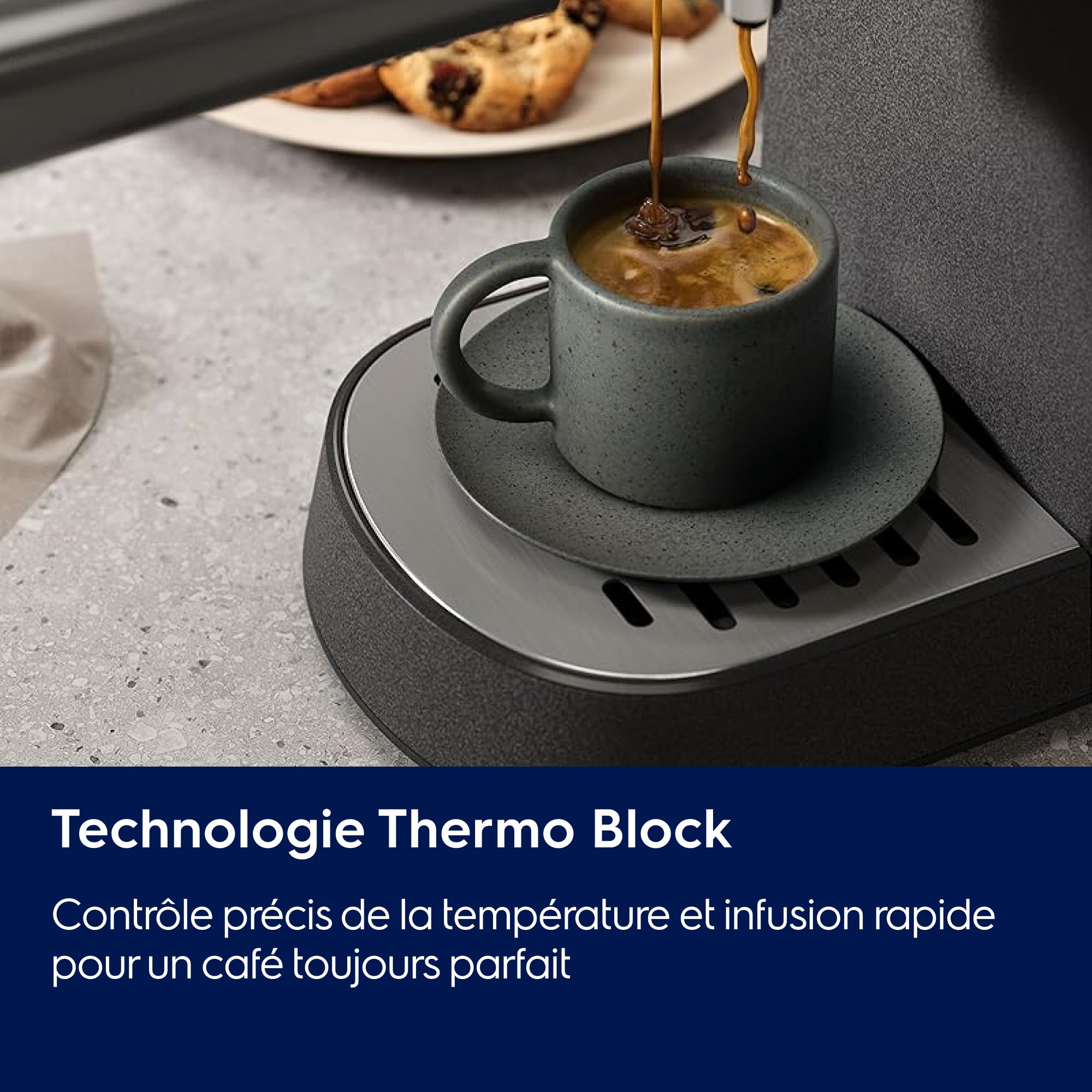 Electrolux Machine à expresso à cappuccino Explore 6 E6EC1-6BST, la Technologie Thermo Block, Filtre 2 en 1 ou insert pour dosettes ESE, égouttoir amovible, Mousseur à lait, Noire