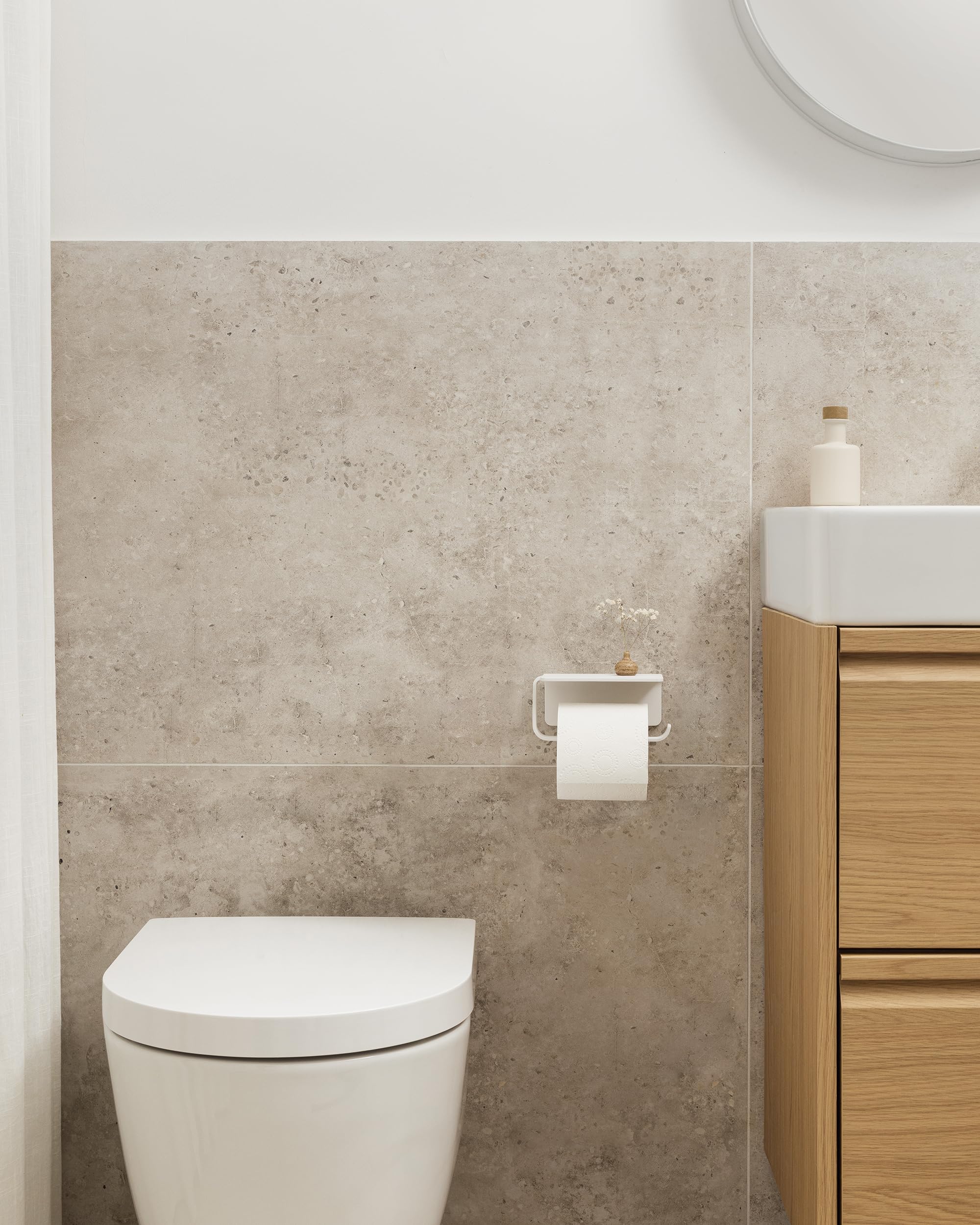 KAZAI. Portarrollos sin taladrar | Porta Rollos de Papel higiénico Adhesivo con Estante | Soporte de Papel higiénico para baño en Metal | Blanco
