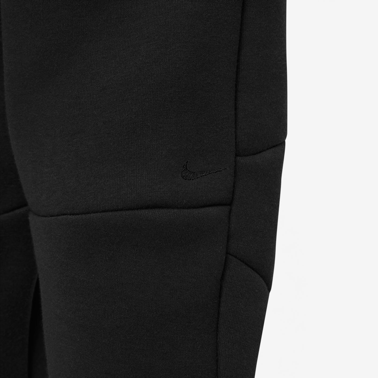 Nike Sportswear Tech Fleece Big Kids' Joggers (HV5869-010, Black/Black/Black) Size Medium
