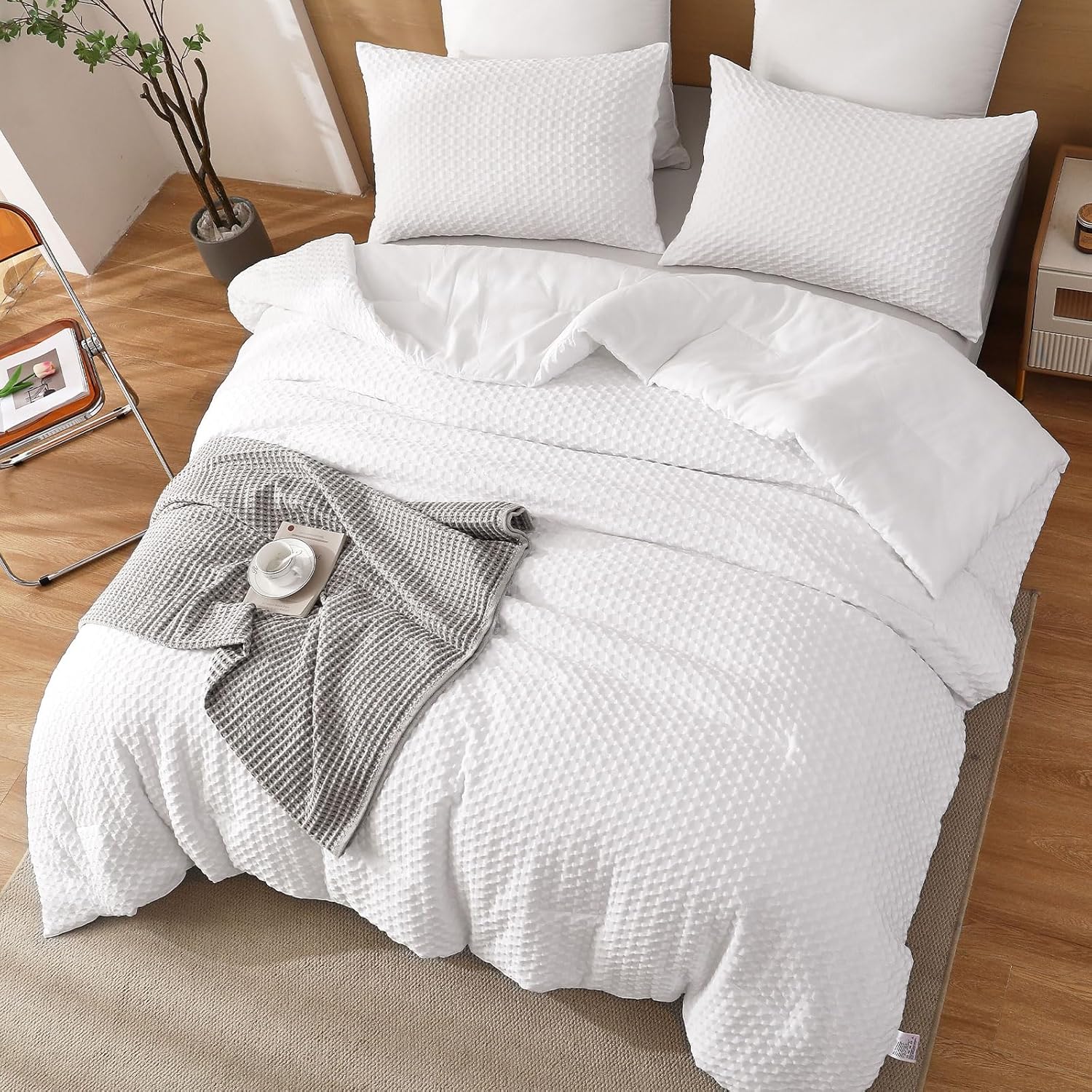 Yiran 3 Pieces Queen White Weave Comforter Set Waffle Seersucker Checkered Comforter with 2 Pillowcases Soft Microfiber Puckering Bedding Set 90"x90" - Image 3