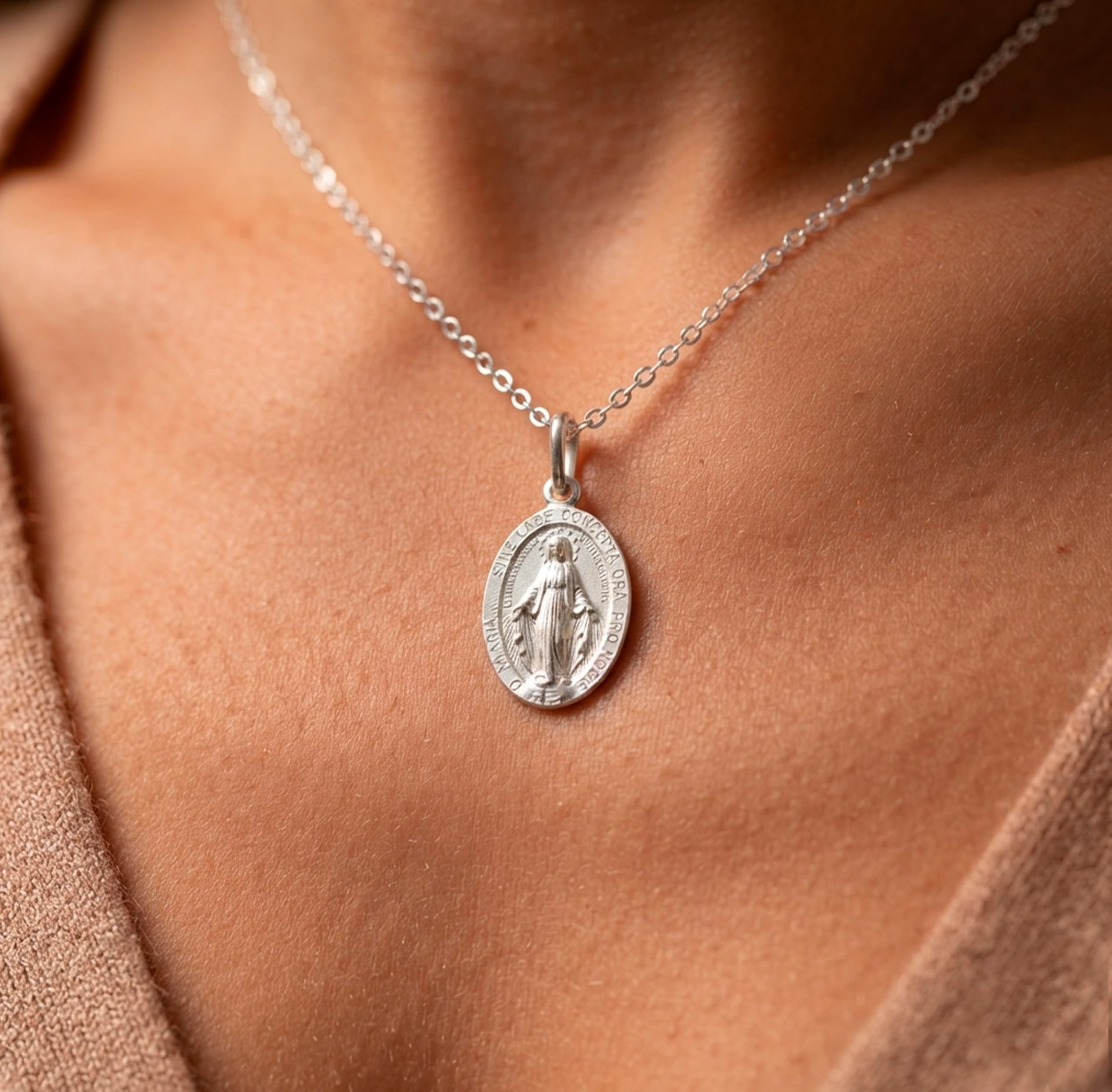 Only faith Collana con medaglia miracolosa, in argento Sterling 925, catena