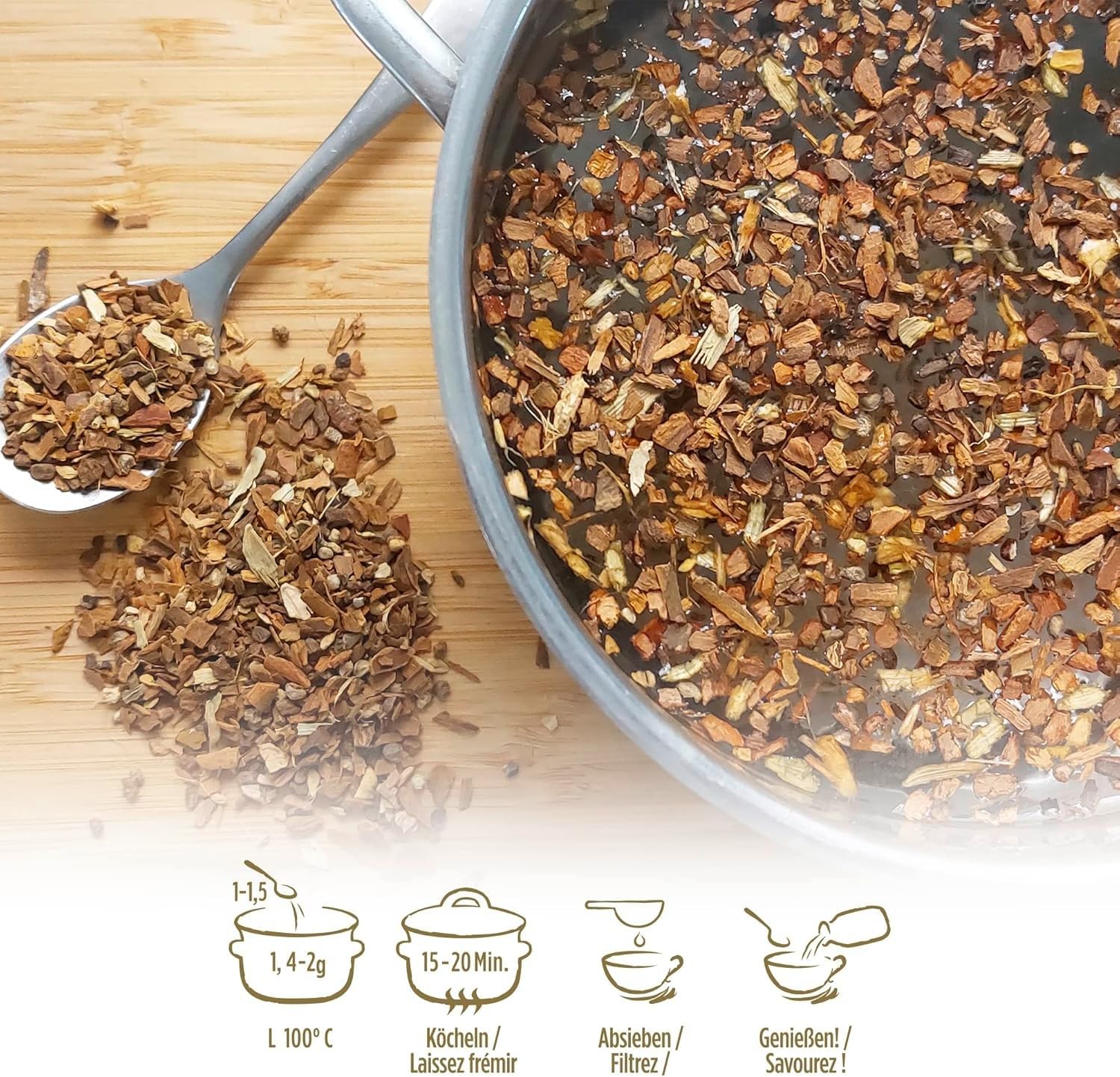 Yogi Tea - Classic Chai, Ayurvedischer Bio Gewürzteevon Natur aus koffeinfrei, Mischung aus Zimt, Kardamom und Ingwer, Yogi Tee loser Tee, 8er Pack à 90g (720g), Ideal als Geschenk