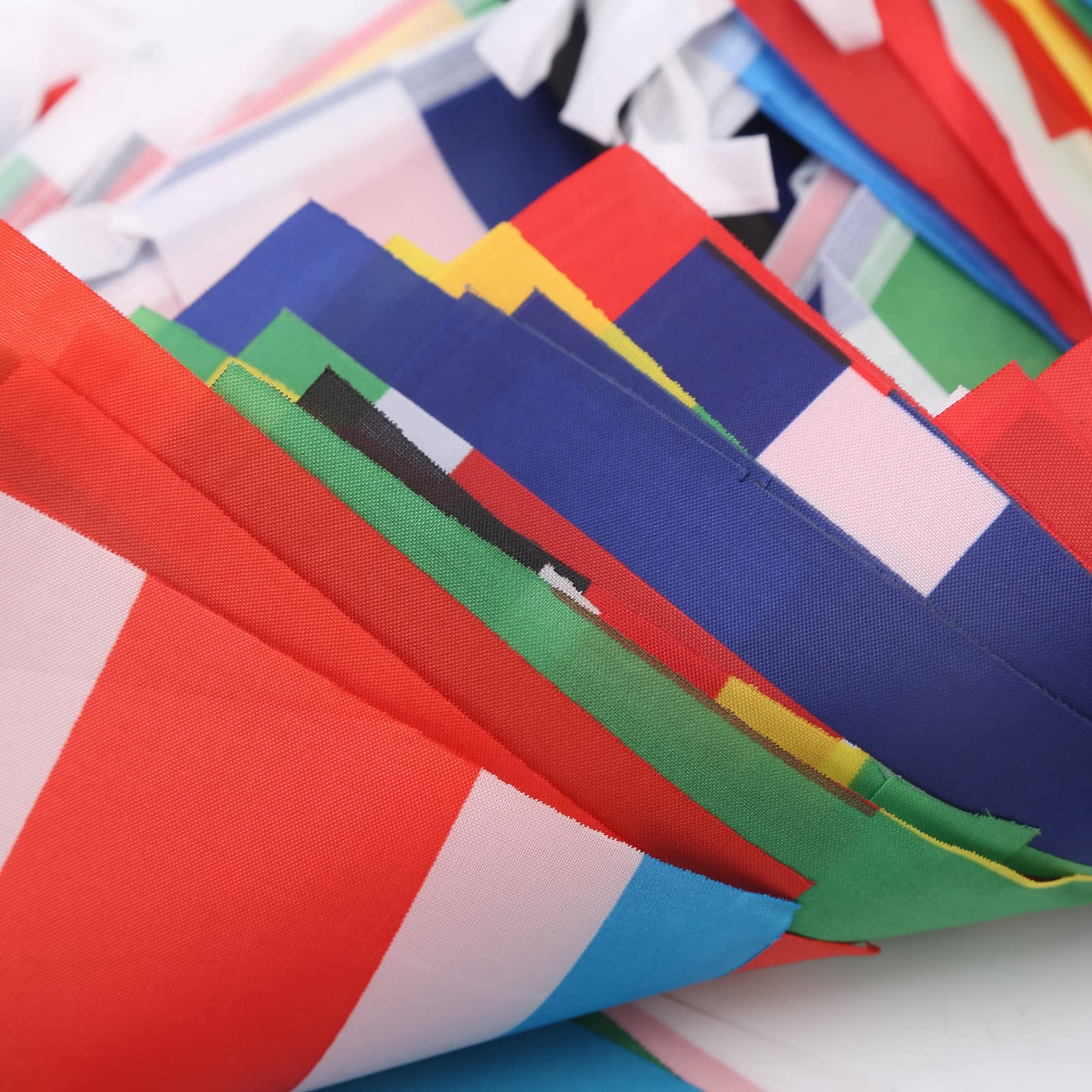 Lot de 200 drapeaux, guirlande 58M, drapeaux du monde 14 x 21 cm pour