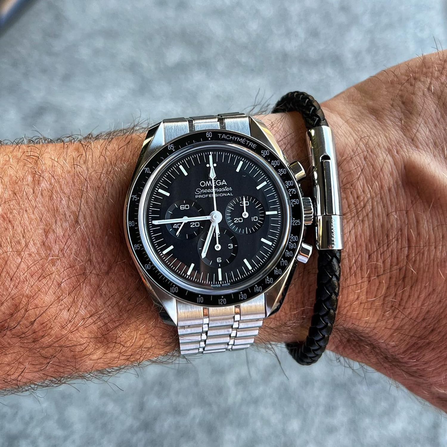 Elegatto Elagio - Pulsera de cuero trenzado de alta calidad para hombre, cuero trenzado de grano completo con cierre de acero inoxidable pulido de plata de ley, pulseras de diseño para hombre