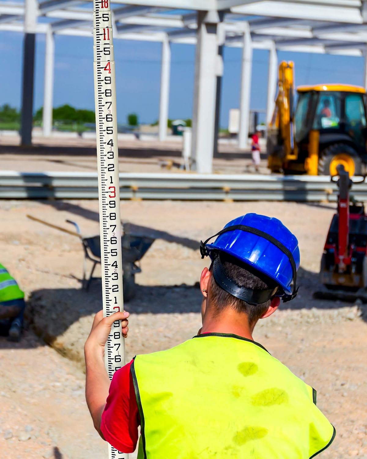 AdirPro 18-Foot Fiberglass Oval Leveling Rod- 10ths, 4 Section Telescopic with Carrying Case