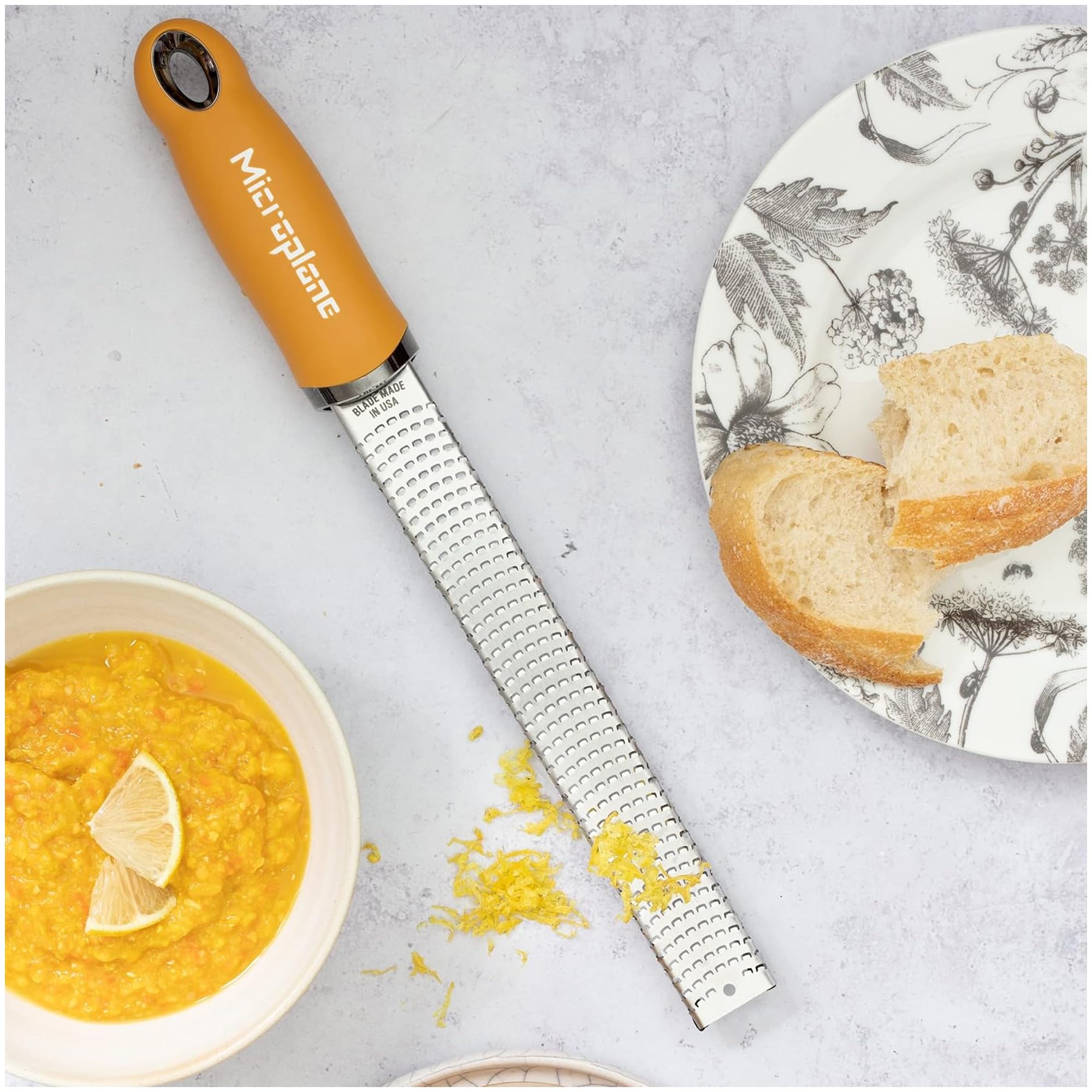Amazon.co.jp: マイクロプレイン (Microplane) おろし器 【正規