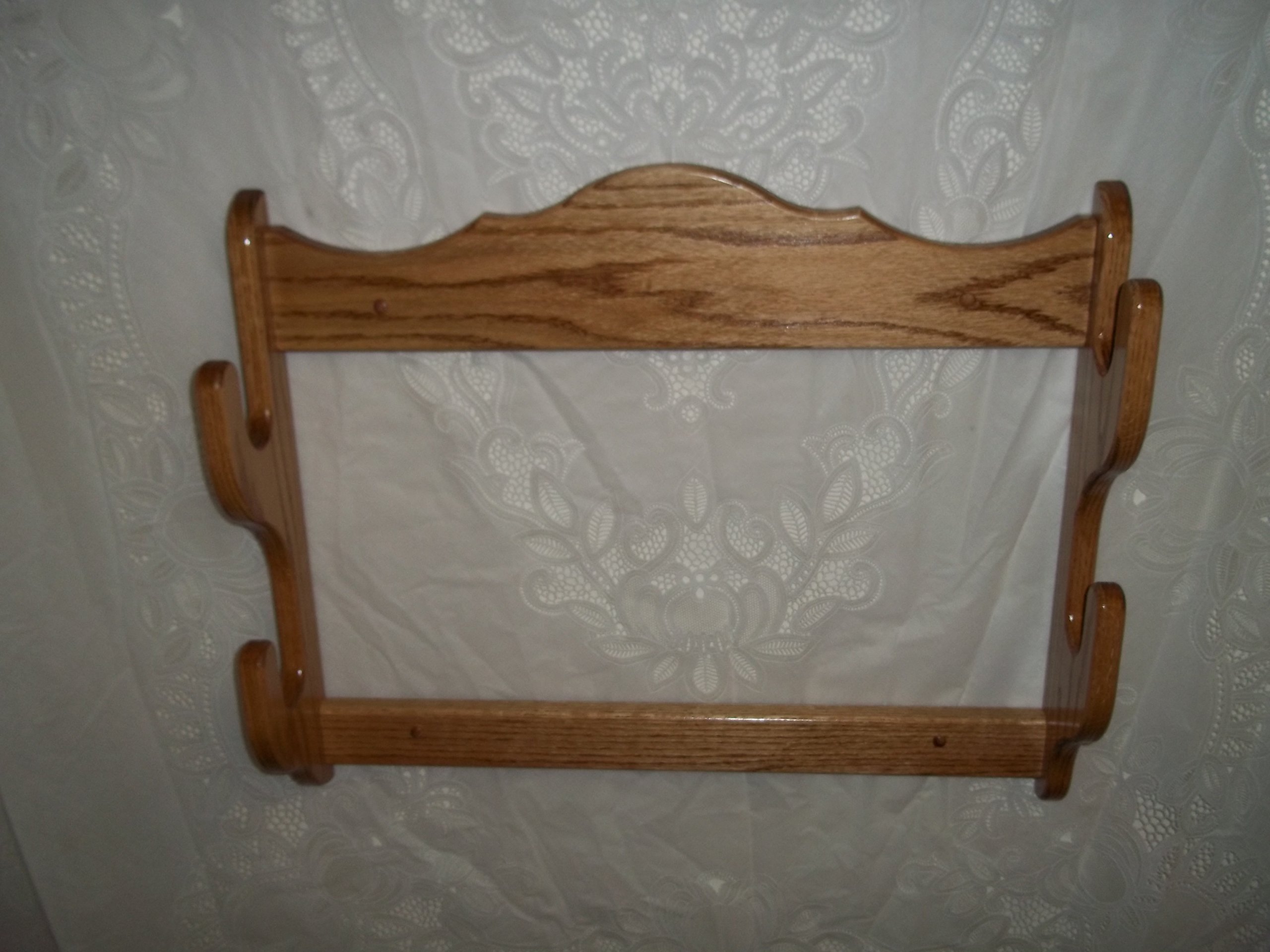 oakwoodgunracks.com 2 Gun Red Oak Display Rack ~ Golden Oak Finish