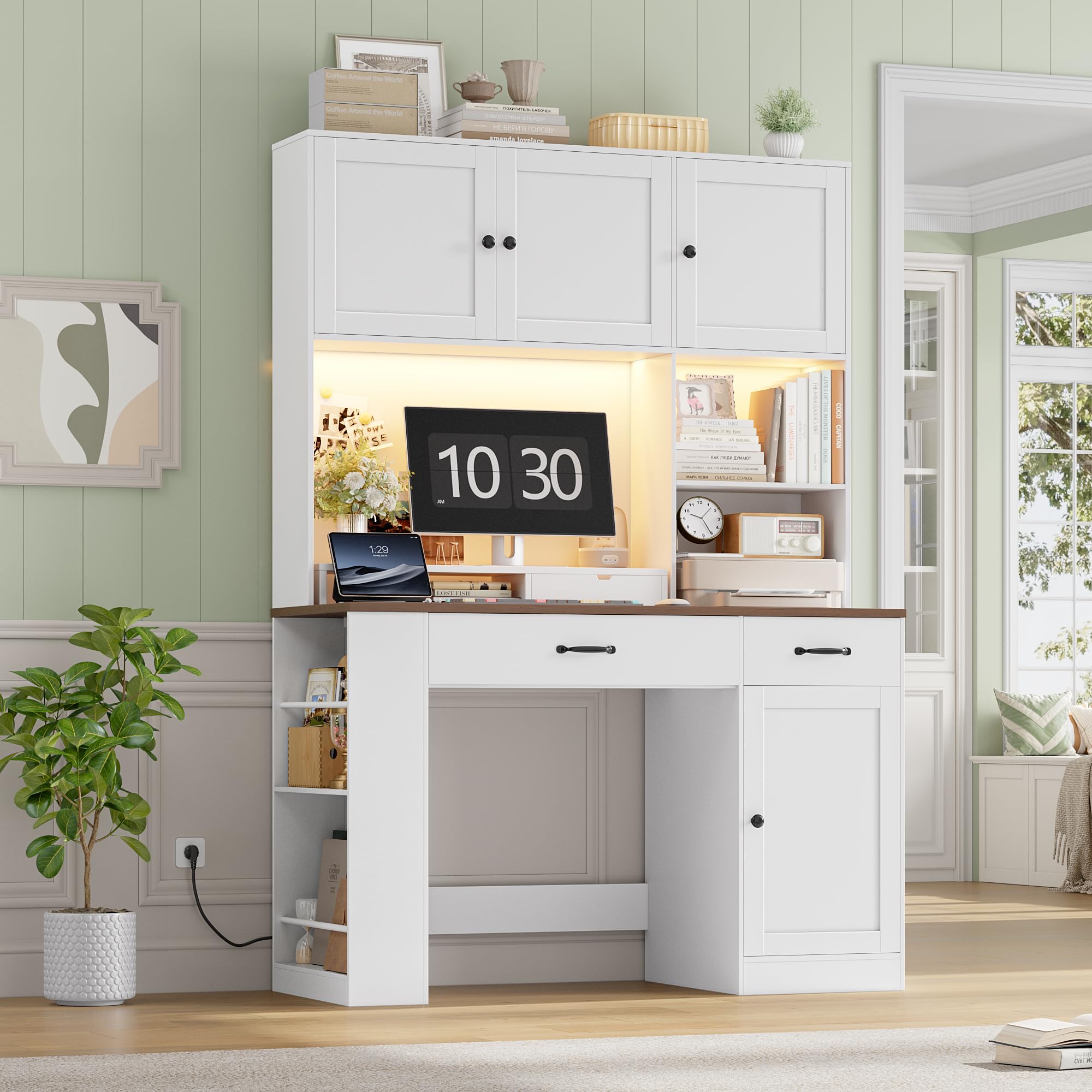 FirFurd 180cm Scrivania con Cassetti, Scrivania Gaming con Luci a LED e Prese, Scrivanie con 3 Ante, con Libreria a 2 Ripiani, Ripiani Regolabile, per Studio, Ufficio, Cameretta, 120x50x180cm, Bianco