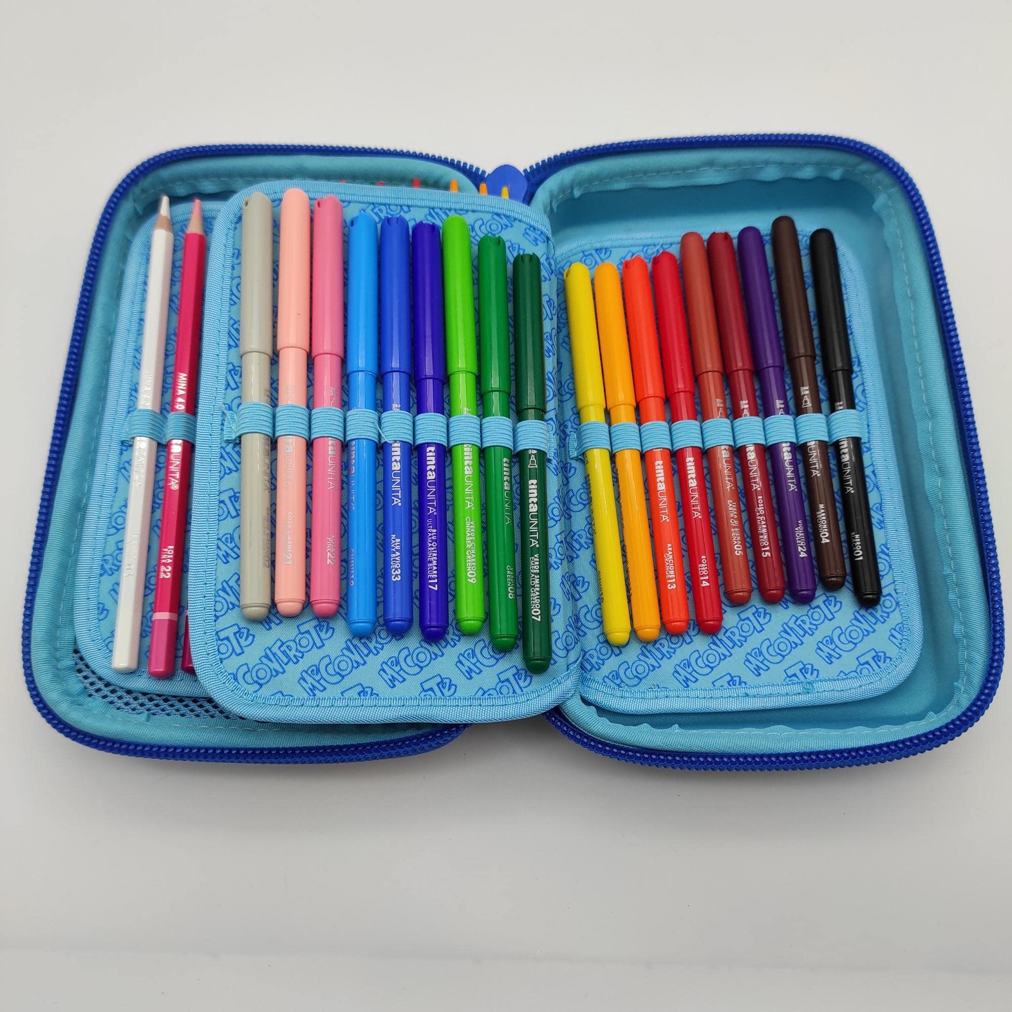 ME CONTRO TE ASTUCCIO ONE TIME RIGIDO COMPLETO CON UNA ZIP GRANDE COLORE AZZURRO LUI' E SOFI'