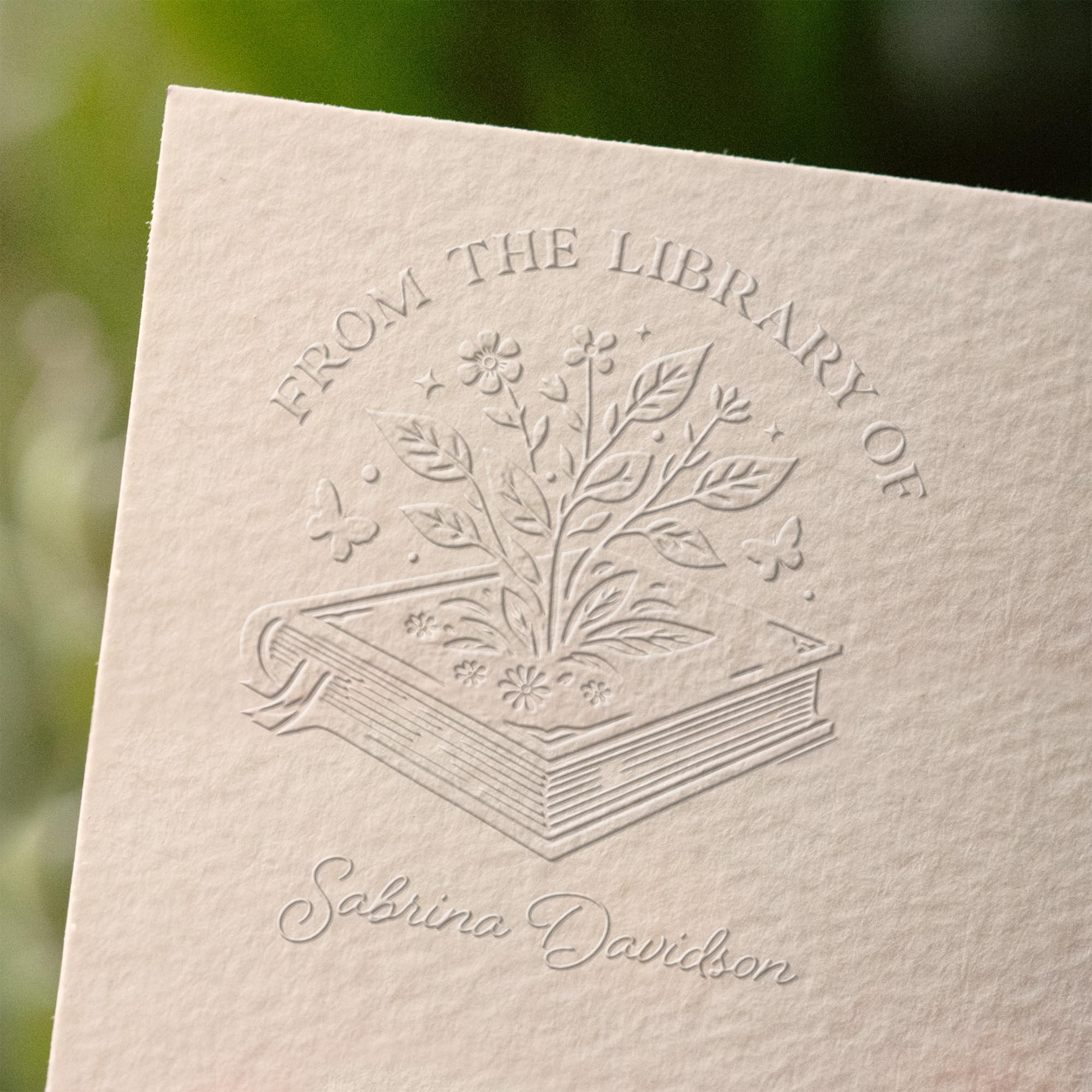dalla Biblioteca degli Embossers & Stamps | Goffratrice personalizzata | Timbro personalizzato | Ex Libris | Ideale per personalizzare libri, libri di testo e riviste e altri documenti (Design 1,