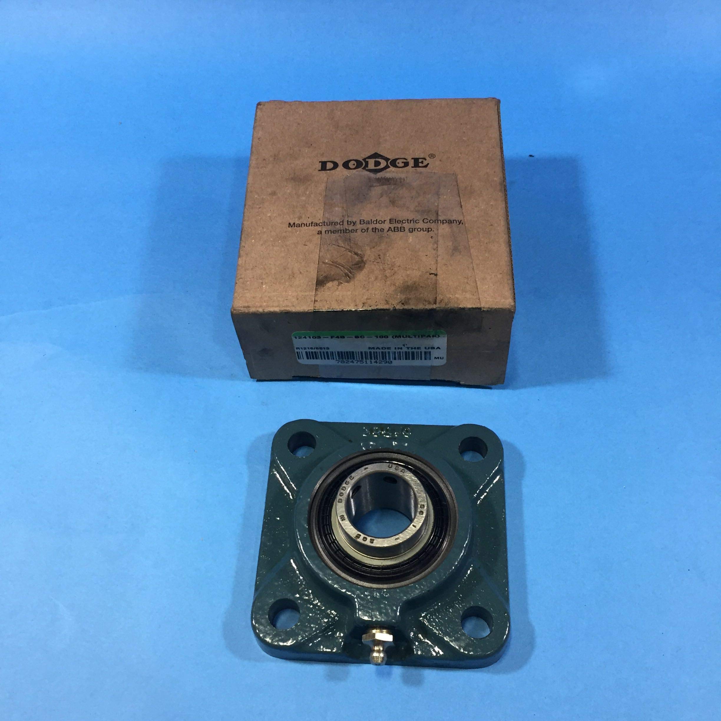 Dodge P2BSC104S Pillow Block - 2 Bolt Normal Duty Cast Iron Bearing Block | 1-1/4 Inch Bore Relubricatable Bearing Housing