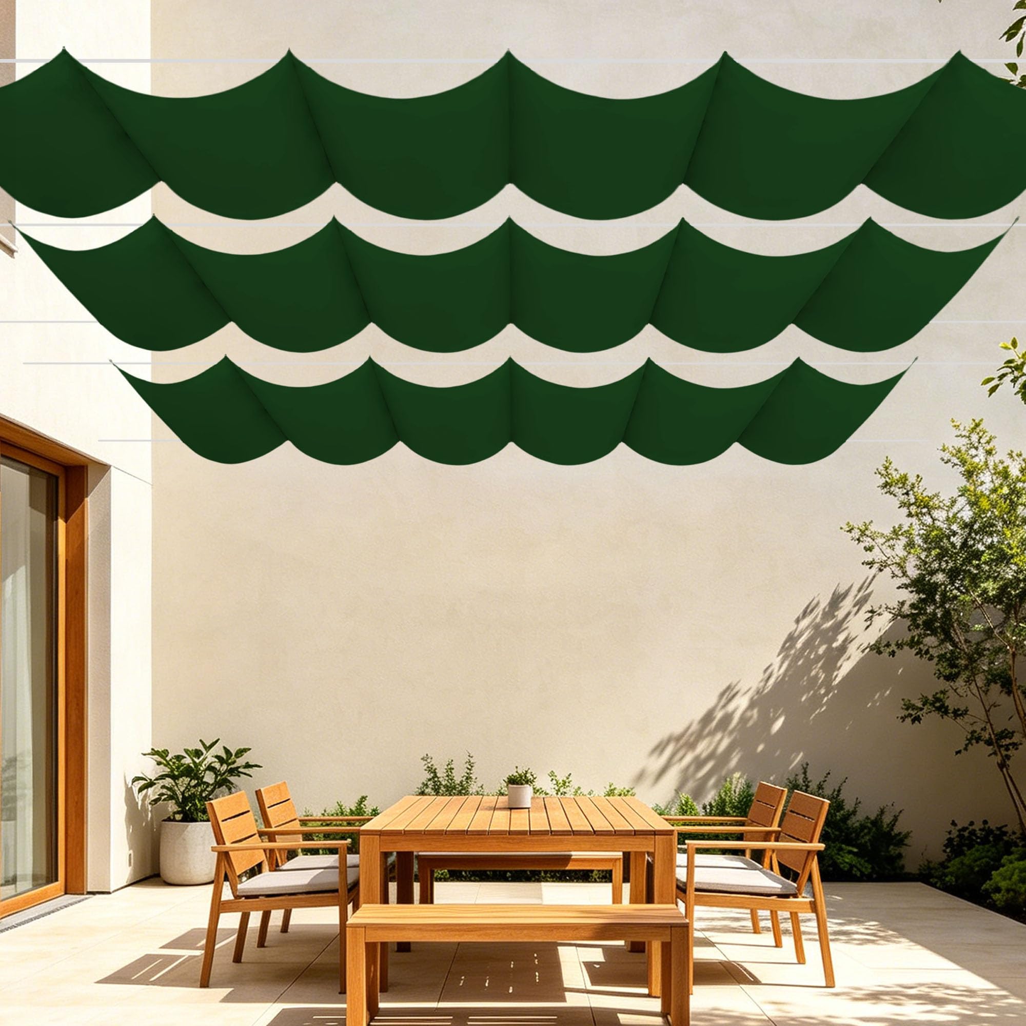 Toile d'ombrage rétractable contre la chaleur du soleil sur le balcon et le patio