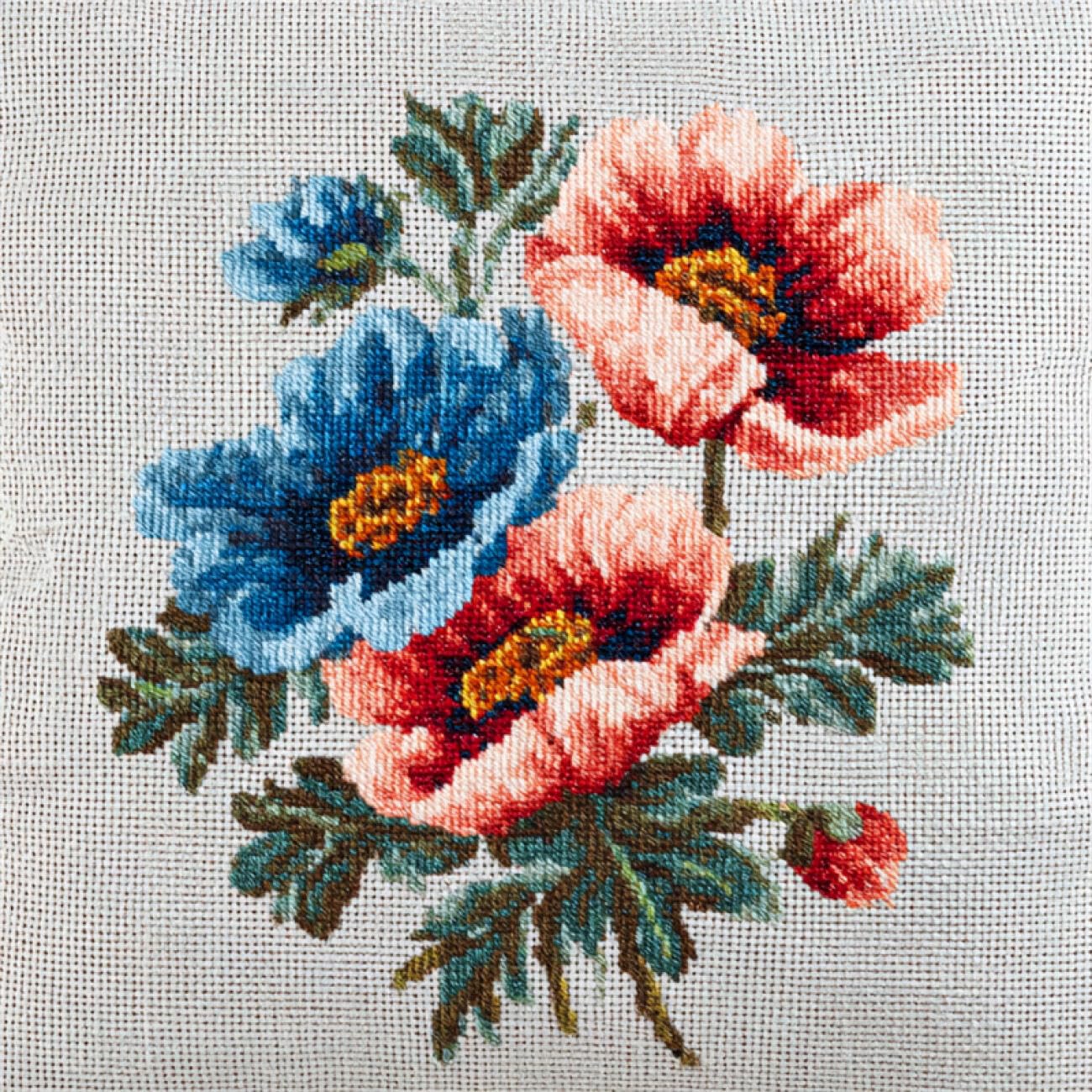 Henypt 9CT Cross Stitch Cushion Kit Colorful Flowers DIY Cushion Embroidery Kit Needlepoint Handmade Needlework Cushions Kits Stitched Pillow Cover Set for Adults Beginners 45x45cm