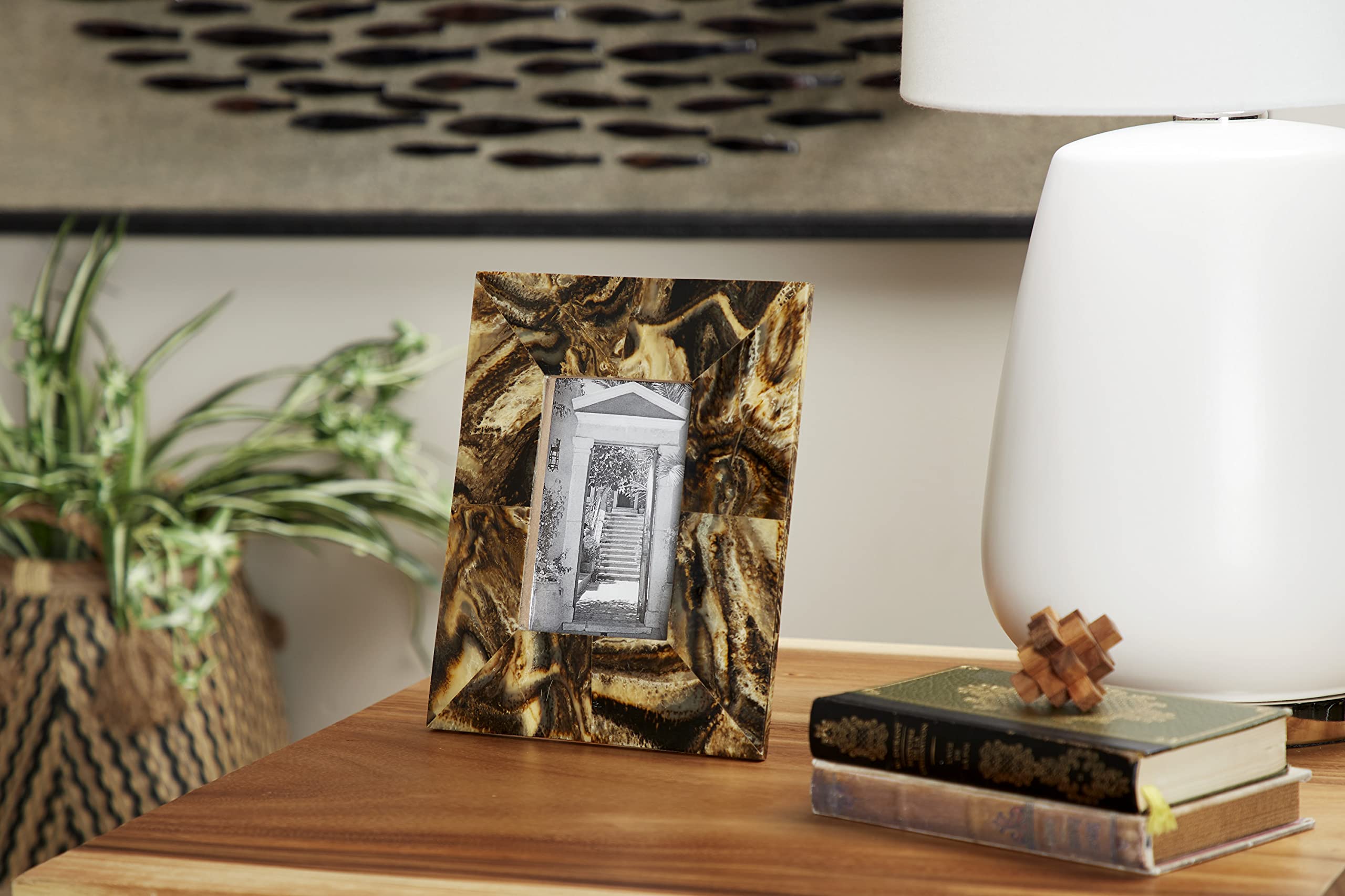 Amazon.com: Deco 79 Gold & Brown Resin Rectangular Picture Frame