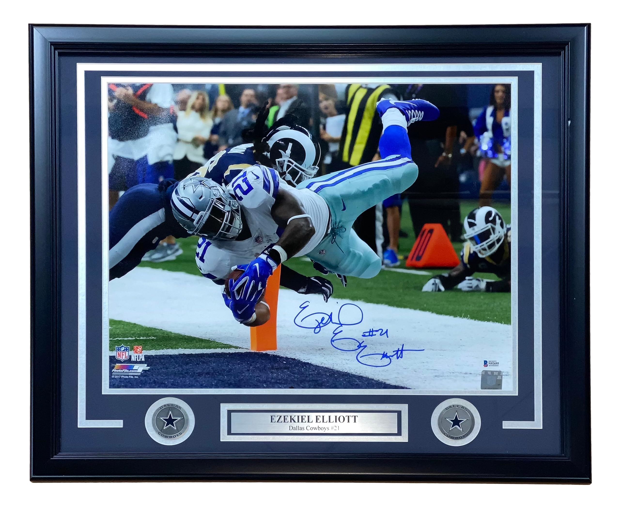 Ezekiel Elliott Signed Framed 16x20 Dallas vs Los Angeles Photo BAS