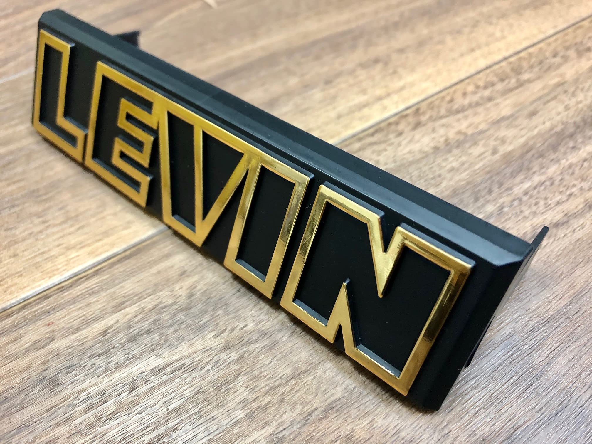 Amazon.co.jp: Flo's AE86 Corolla Levin Emblem Badge (Gold Plated