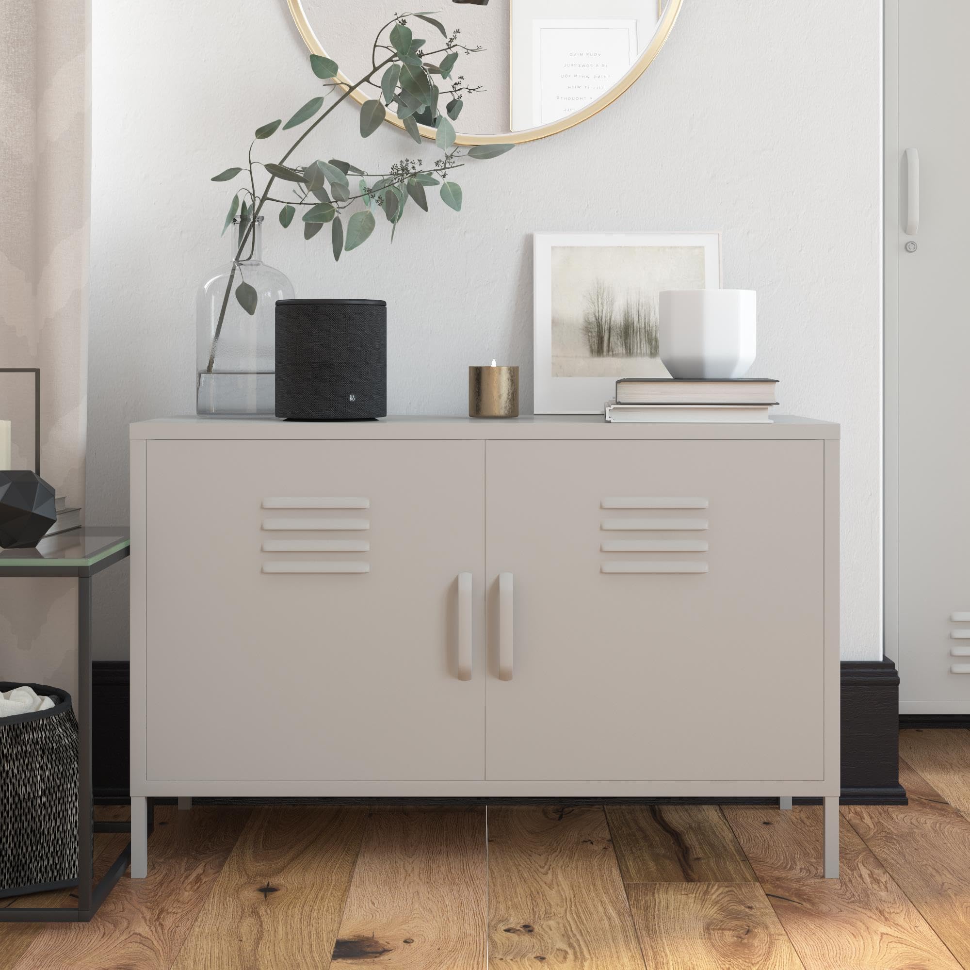 DHP Furniture Bradford Metallschrank Taupe, 98 x 39 x 63 cm, Akzentschrank mit 2 Türen und 2 Regalböden, Sideboard im Spind-Design für Wohnzimmer, Flur, Büro und Home Office