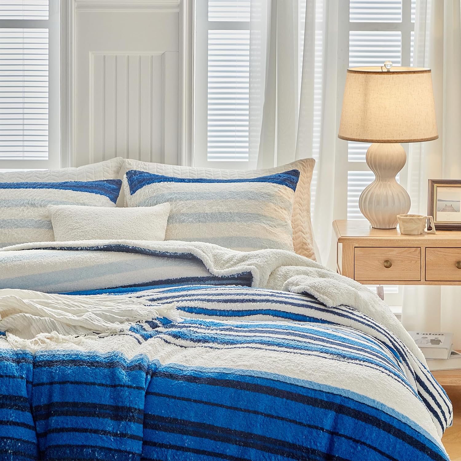 Shaggy Faux Fur Comforter Set Queen Size 3 Piece Bedding Set, Reversible Plush Faux Fleece Navy Blue White Stripe Ultra Soft Winter Duvet