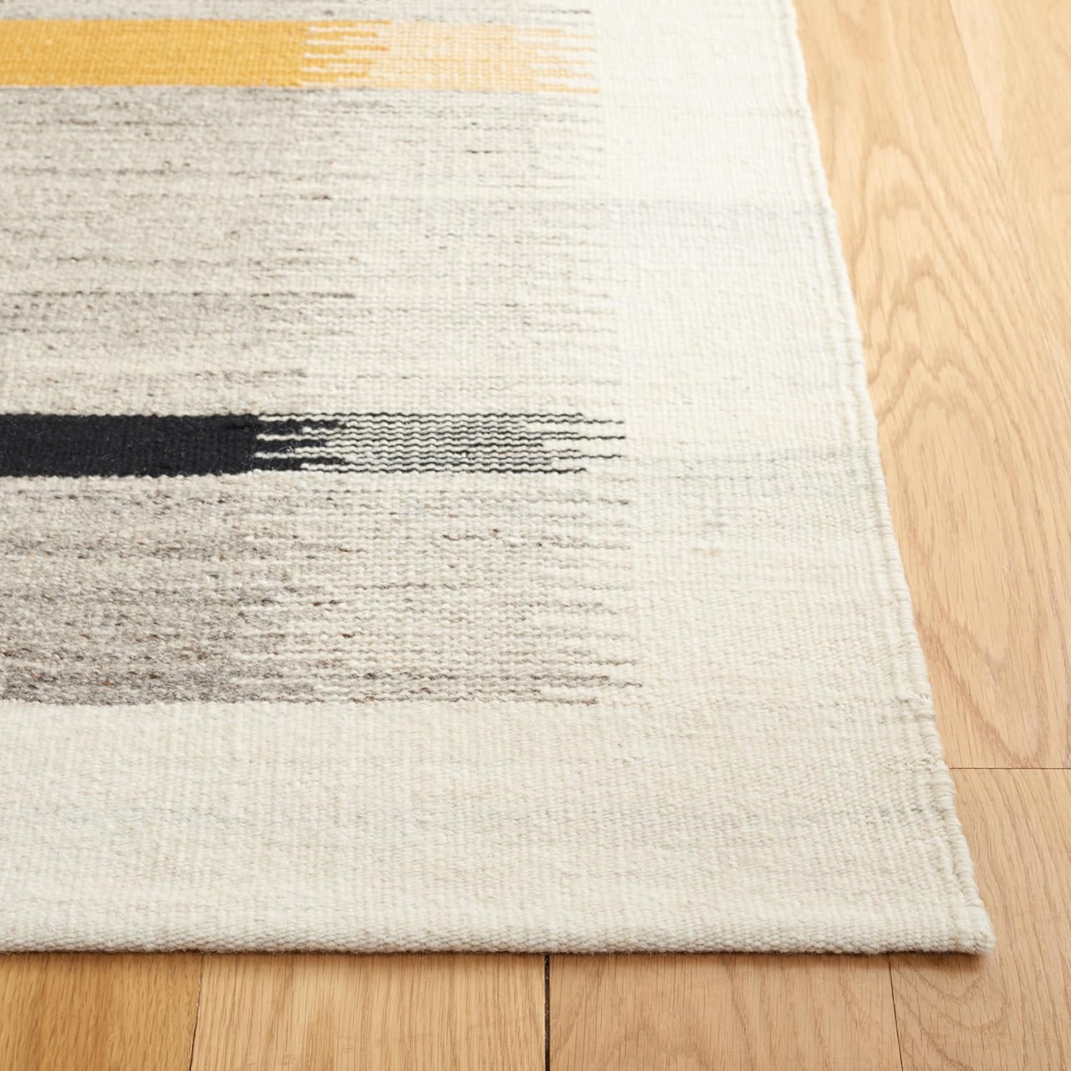 SAFAVIEH Kilim Collection Runner Rug - 8' Runner, Ivory & Grey, Casual Design, Ideal for High Traffic Areas in Hallway, Bathroom & Kitchen (KLM976F-28)