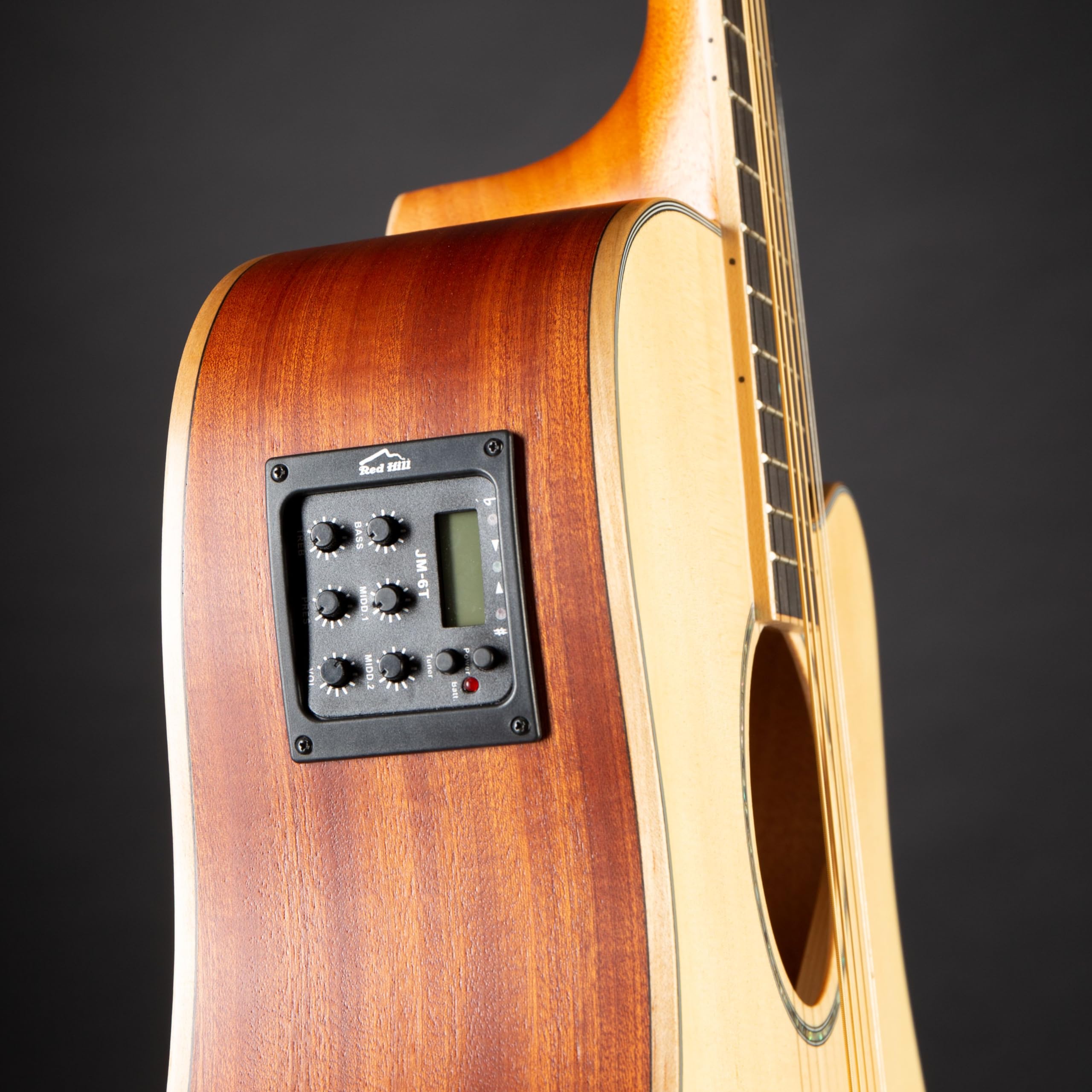 Red Hill DCE-S NT Natural Dreadnought Cutaway Westerngitarre, Massive Fichtendecke, Sapele Korpus, JM-6T Tonabnehmer, Stimmgerät, 4-Band Equalizer
