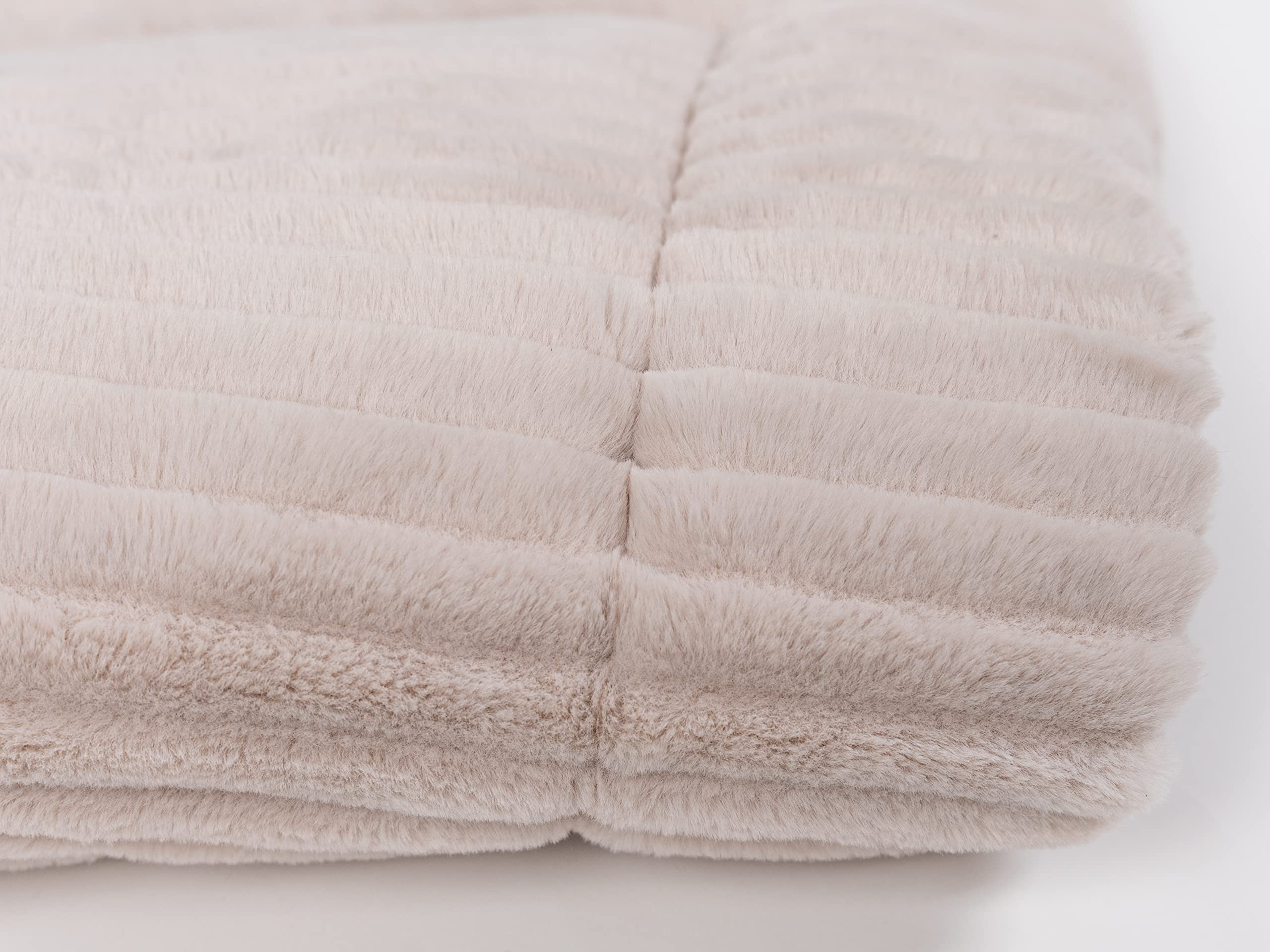 TrendPet Harmony 4cm gefütterte Hundedecke, Katzendecke, Liegedecke für Hunde und Katzen (Creme, 75x55cm)