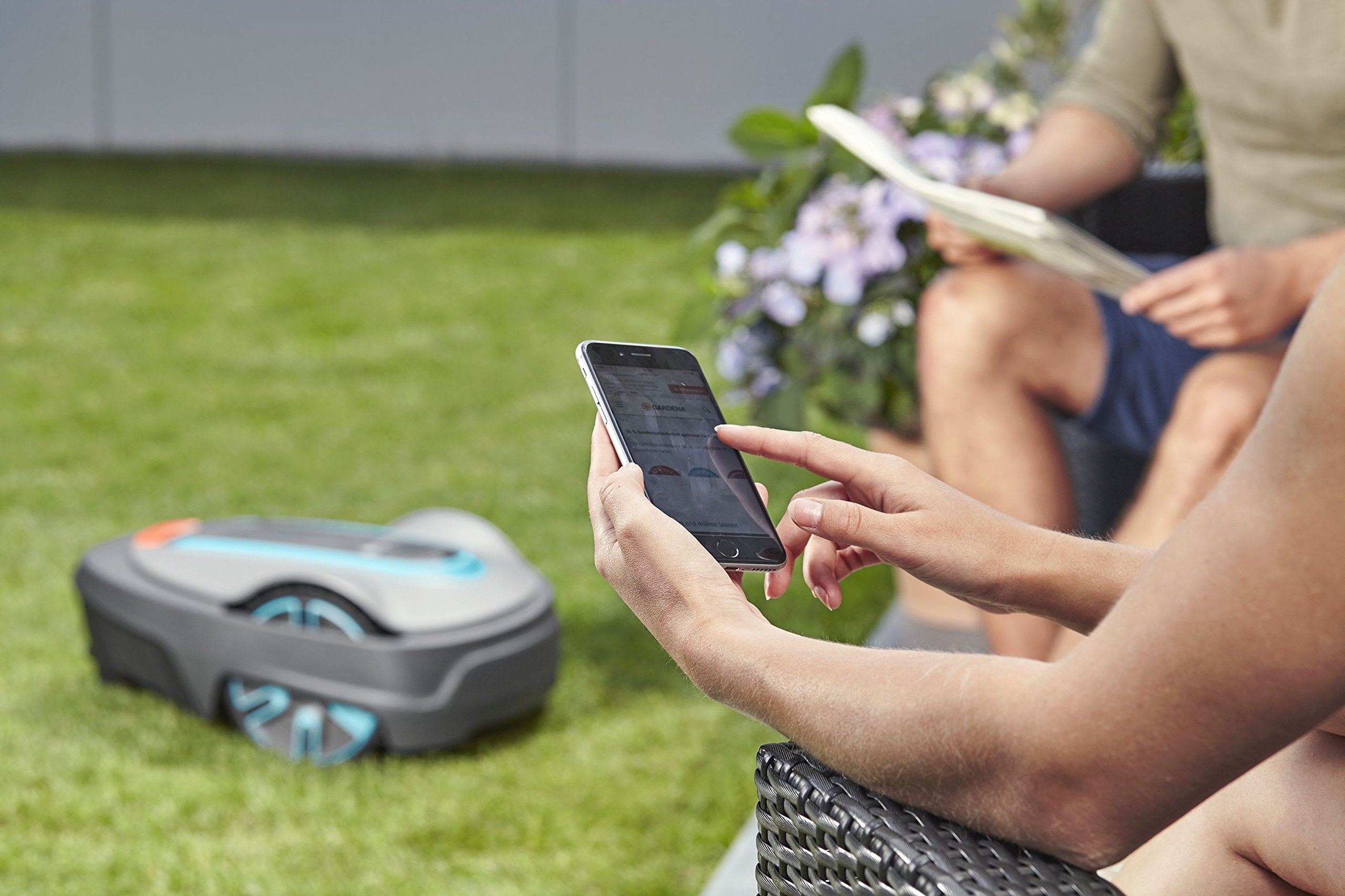 Gardena kit complet smart SILENO city : tondeuse robot smart SILENO city pour 500 m² de gazon — vue 2