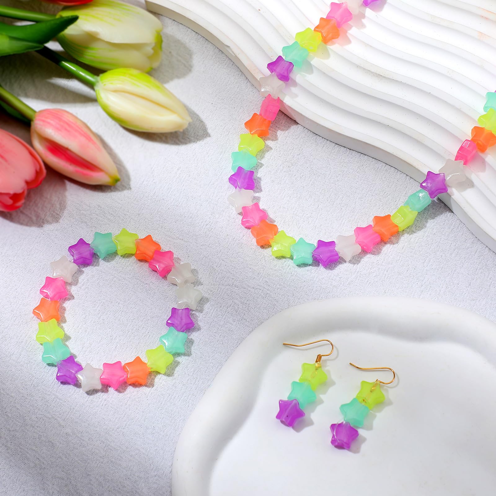 Kenning 500 cuentas de poni de estrella de 13 mm que brillan en la oscuridad, estrella de plástico con agujero grande, suministros para hacer trenzas de pelo, collares, pulseras, manualidades